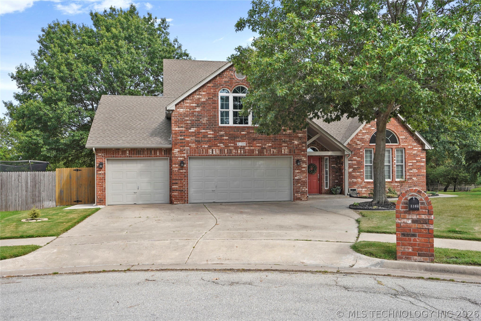 3108 W Norman Circle Property Photo 1