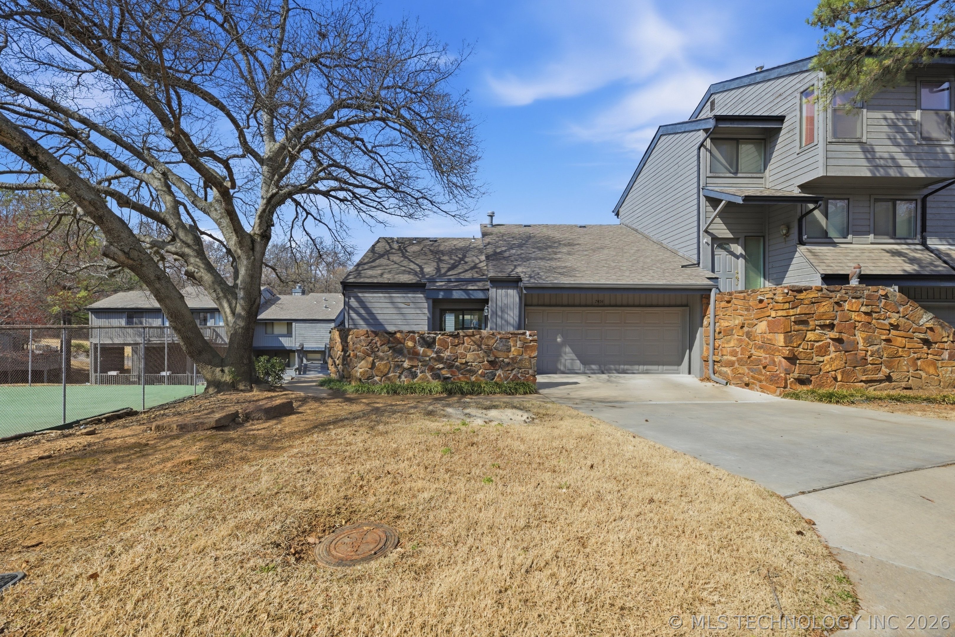 7454 S Winston Avenue 1101