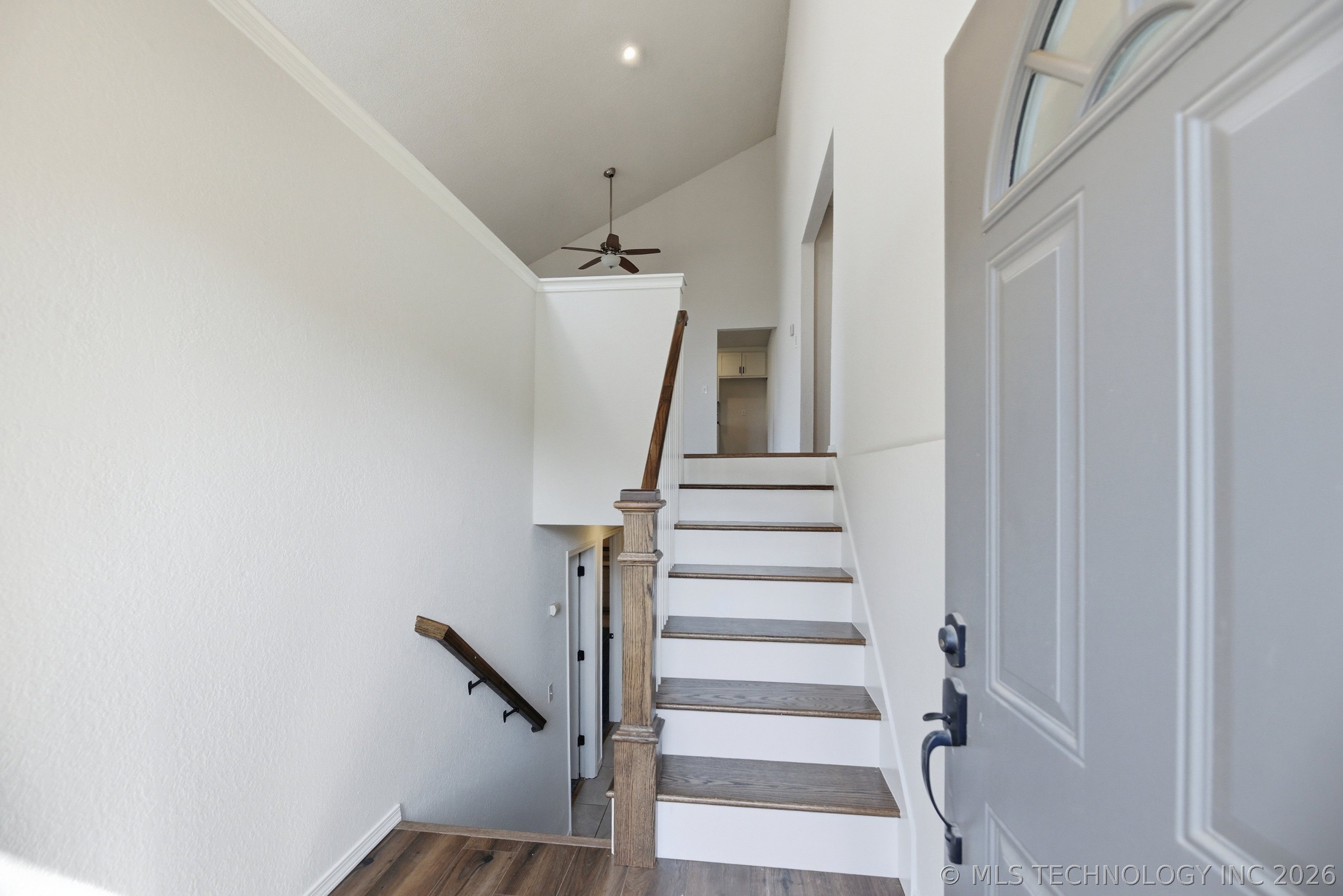7454 S Winston Avenue 1101 Property Photo 6