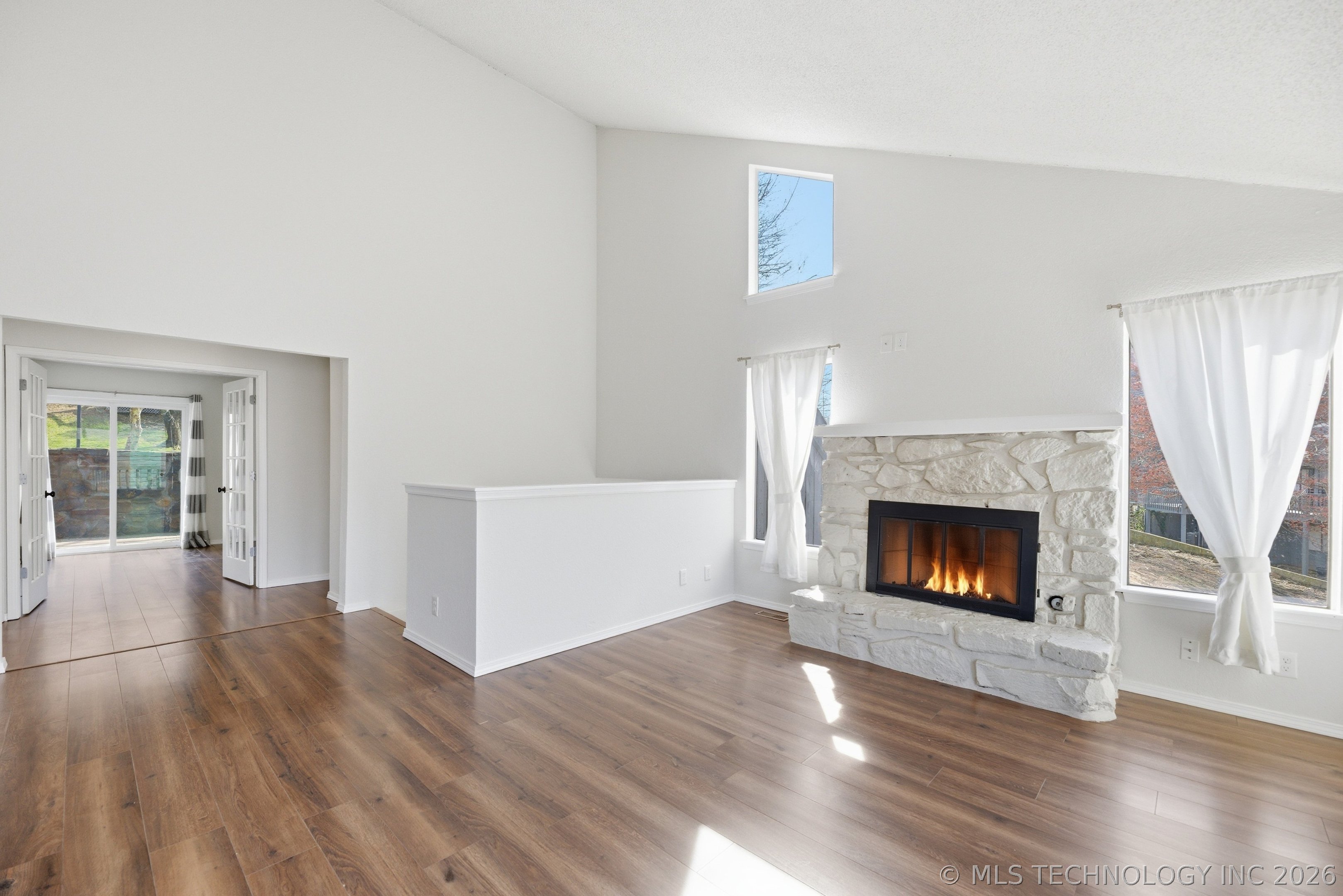 7454 S Winston Avenue 1101 Property Photo 8