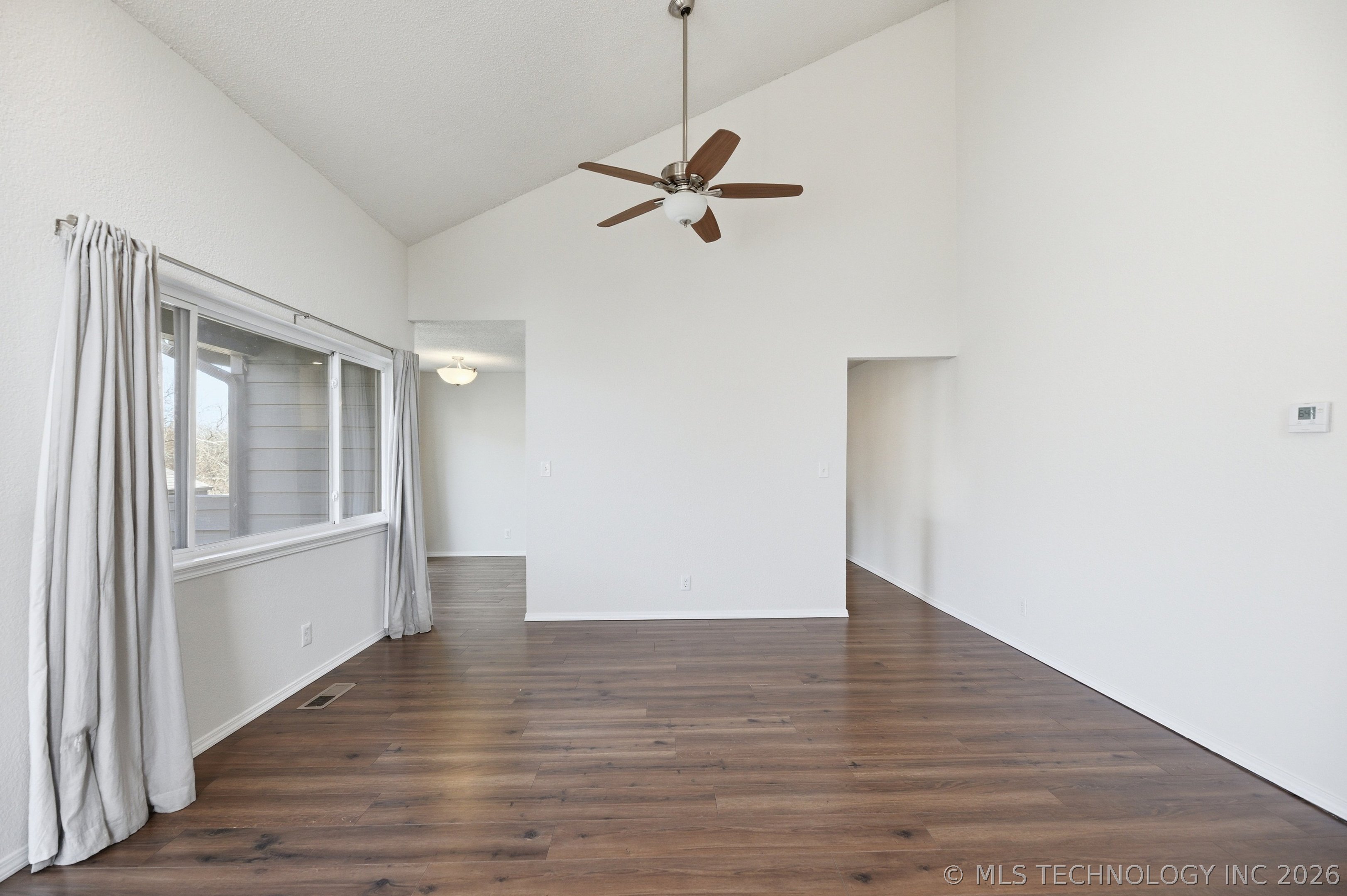 7454 S Winston Avenue 1101 Property Photo 10