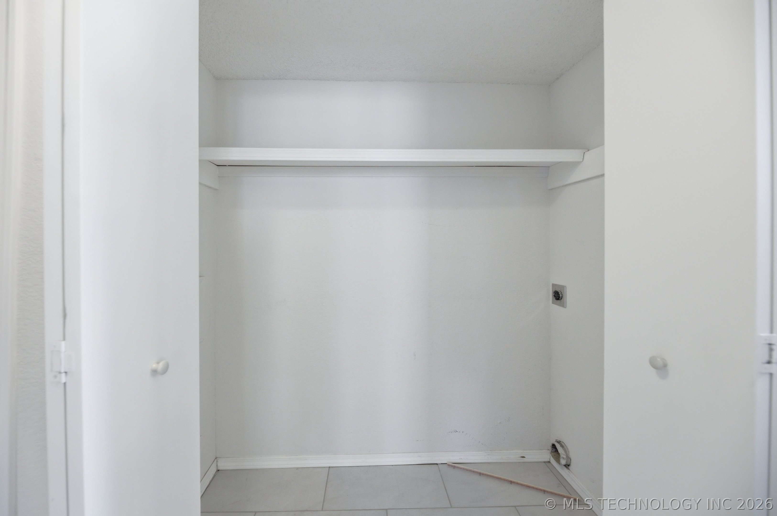 7454 S Winston Avenue 1101 Property Photo 27