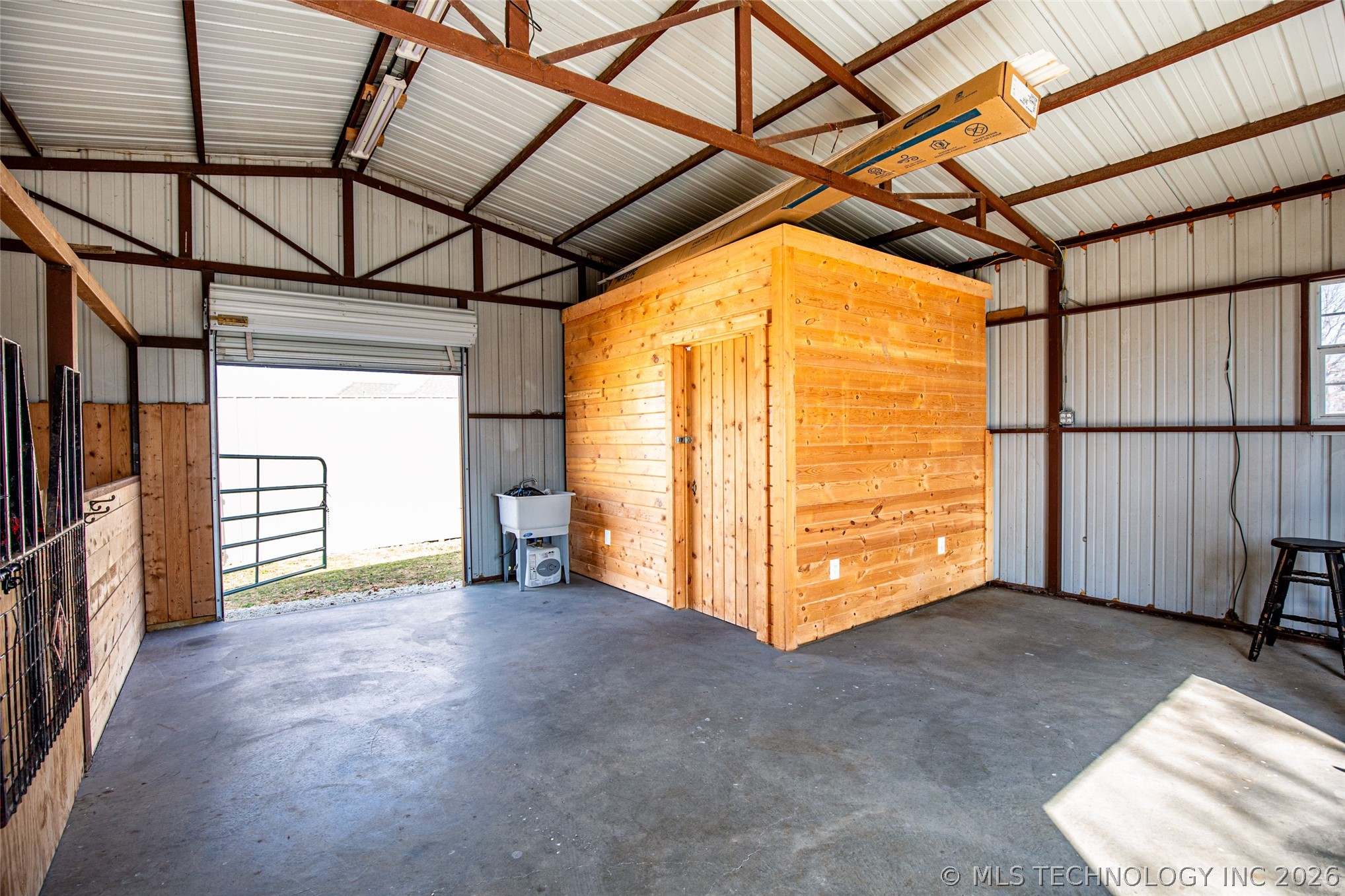 14271 County Road 3490 Property Photo 58