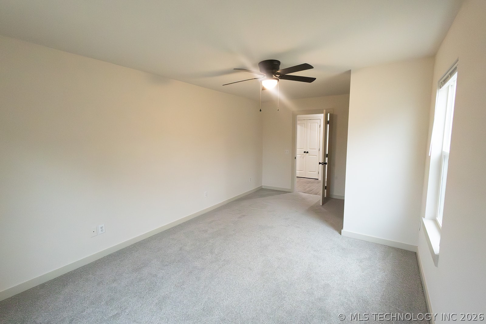 702 Se 10th Street Property Photo 8