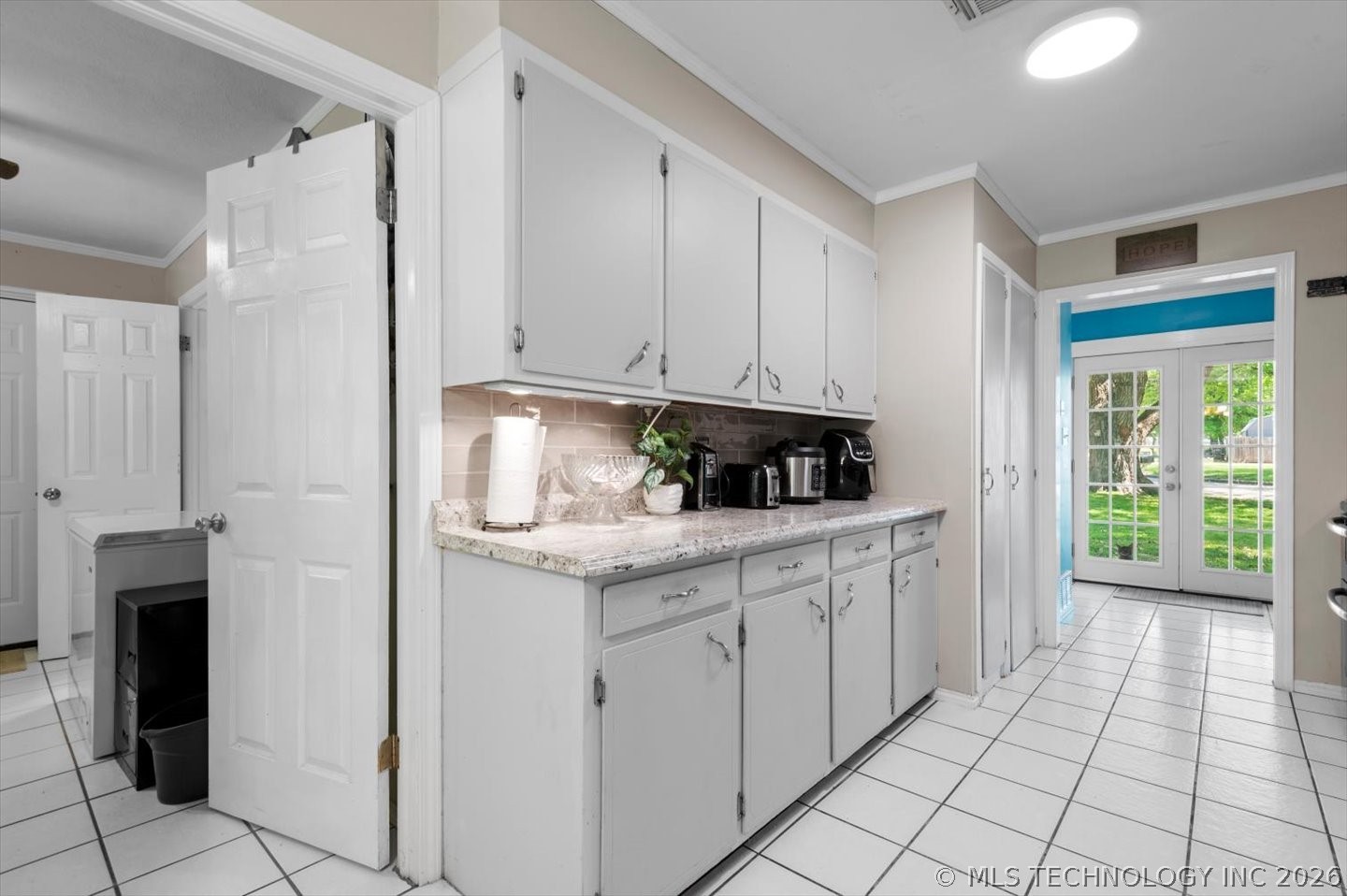 1801 S Santa Fe Avenue Property Photo 9