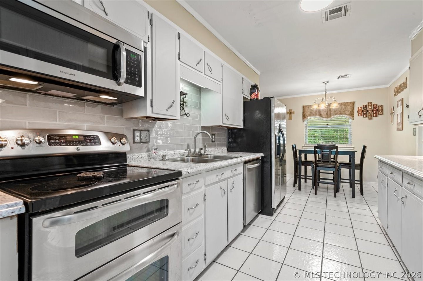 1801 S Santa Fe Avenue Property Photo 11