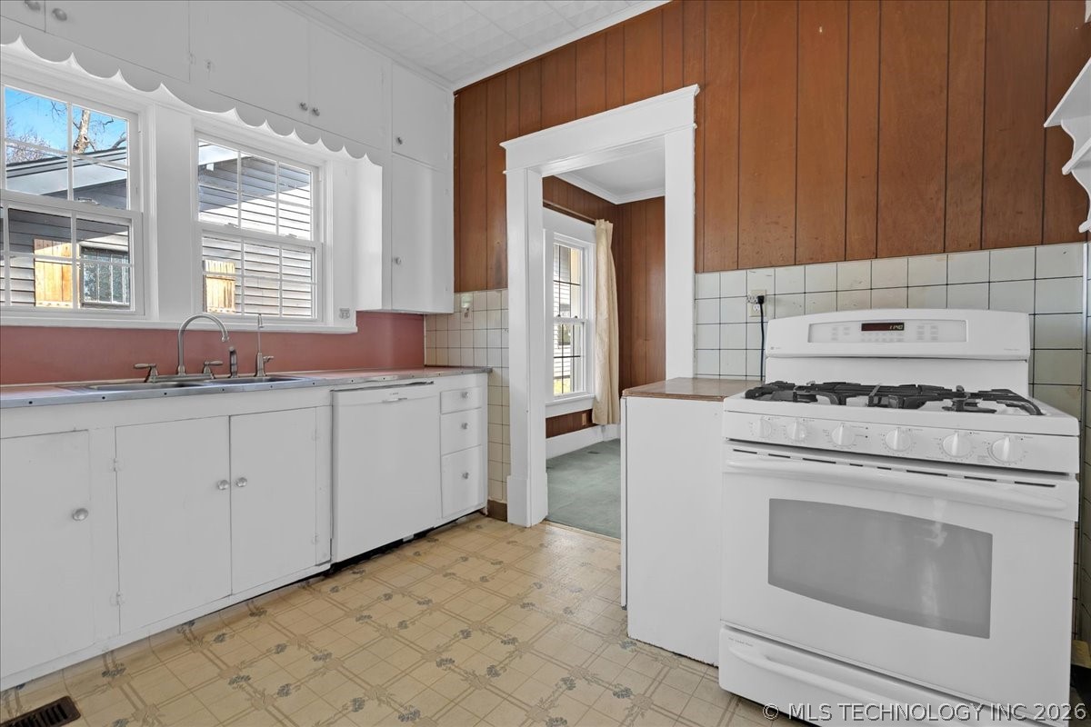 204 S Birch Street Property Photo 7