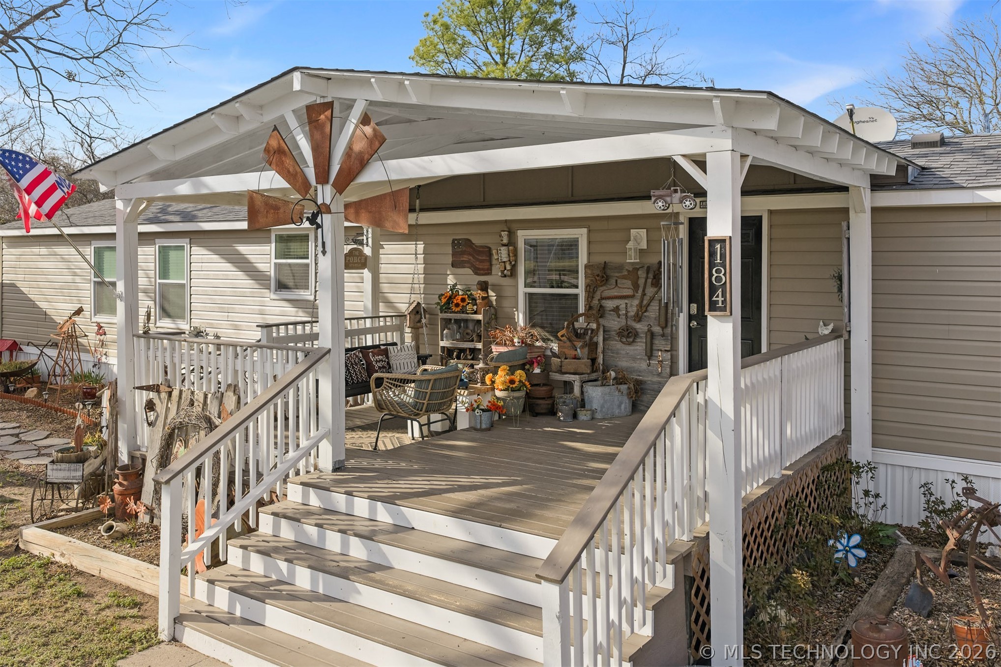 184 Pine Property Photo 1