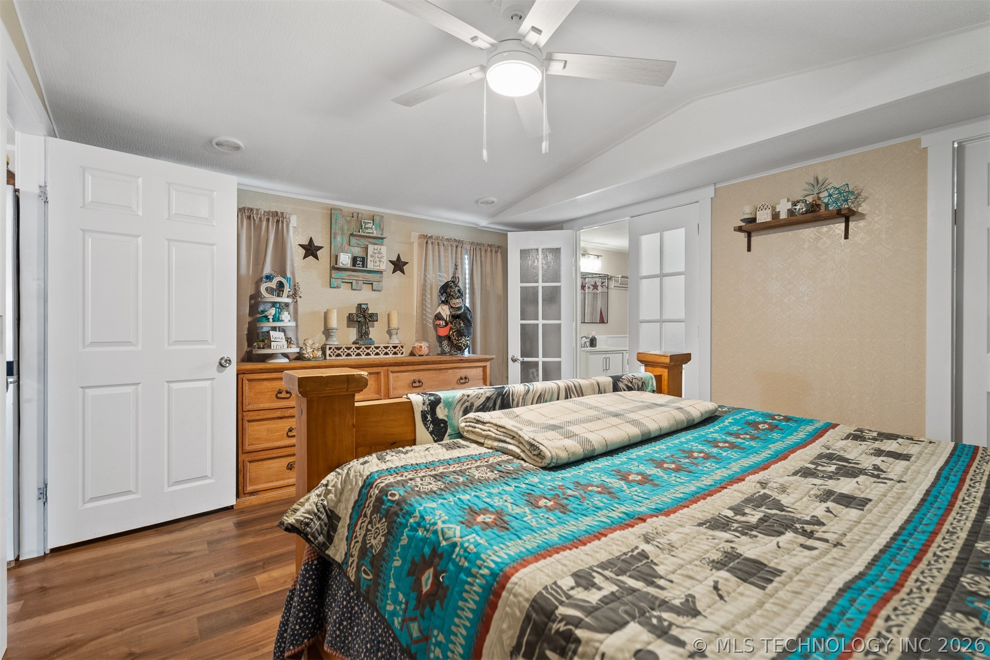 184 Pine Property Photo 16