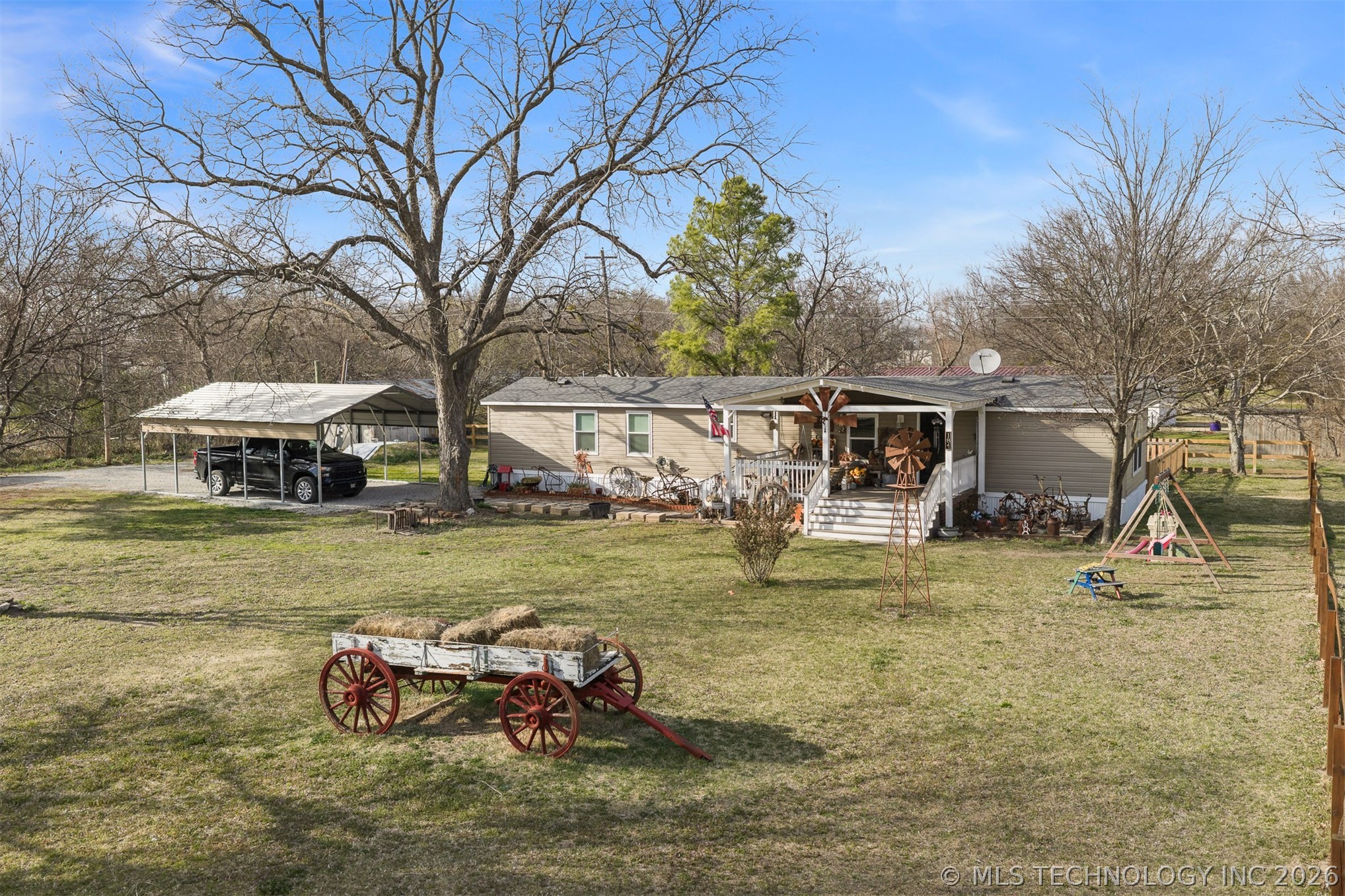 184 Pine Property Photo 24
