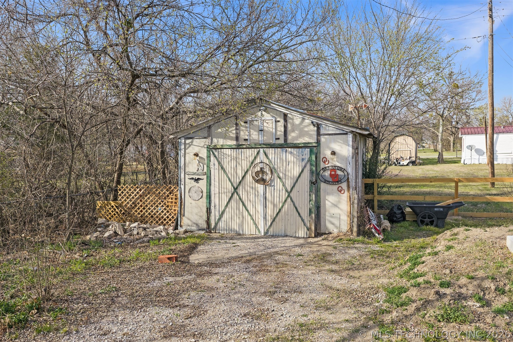 184 Pine Property Photo 29