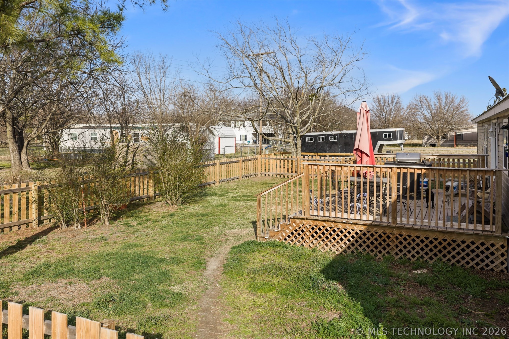 184 Pine Property Photo 30