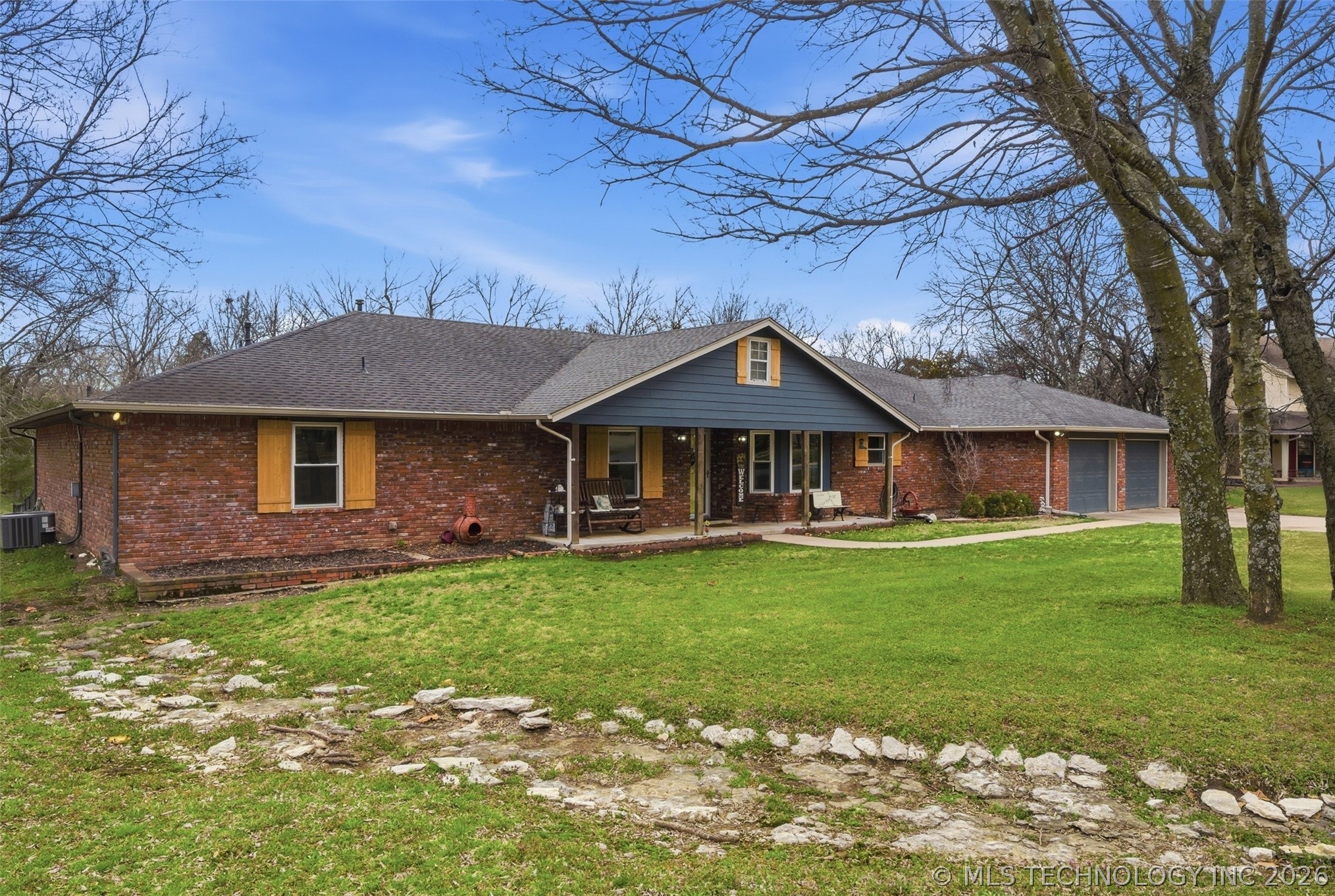 18818 E Bridgewater Place E Property Photo 3