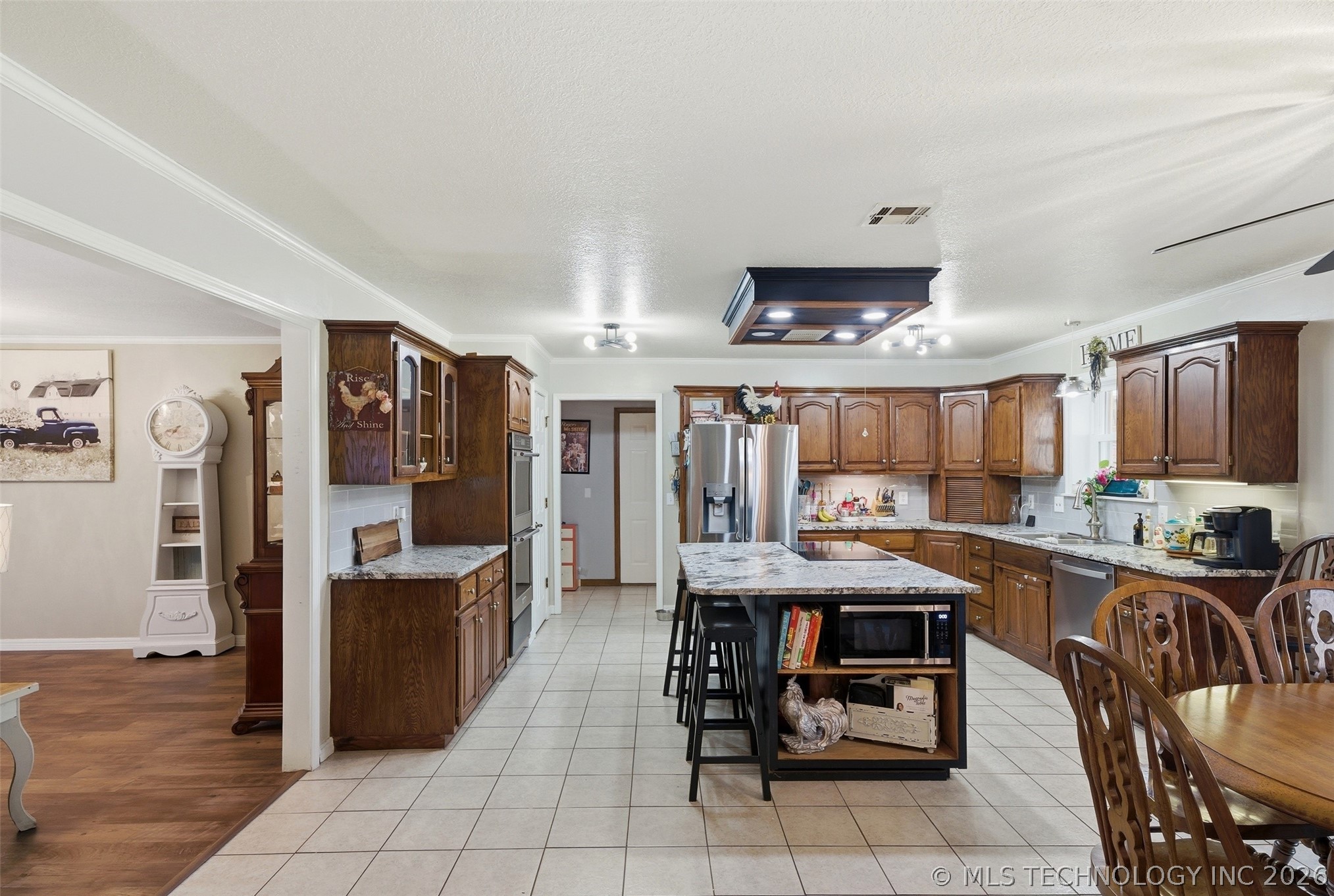 18818 E Bridgewater Place E Property Photo 11