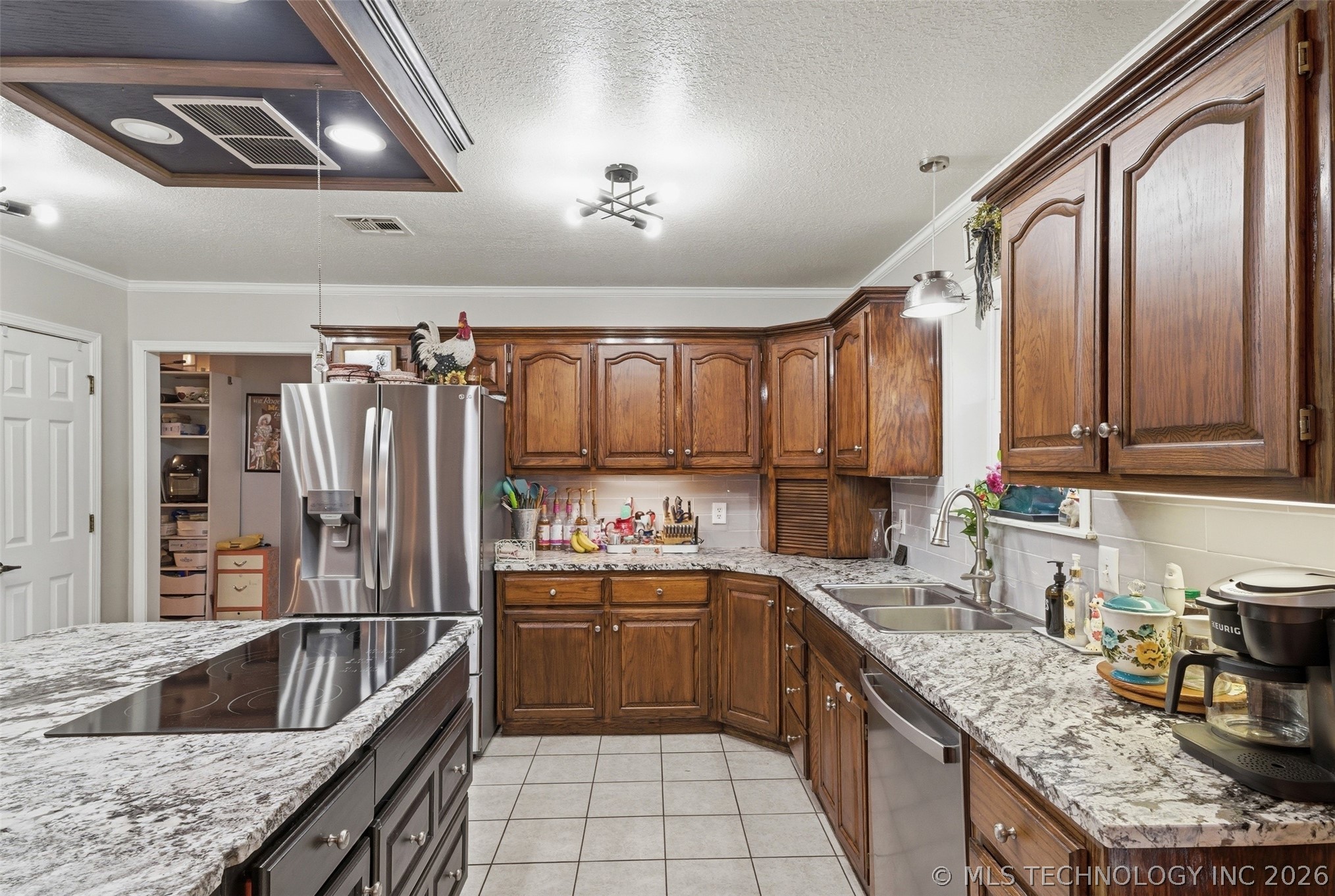 18818 E Bridgewater Place E Property Photo 12