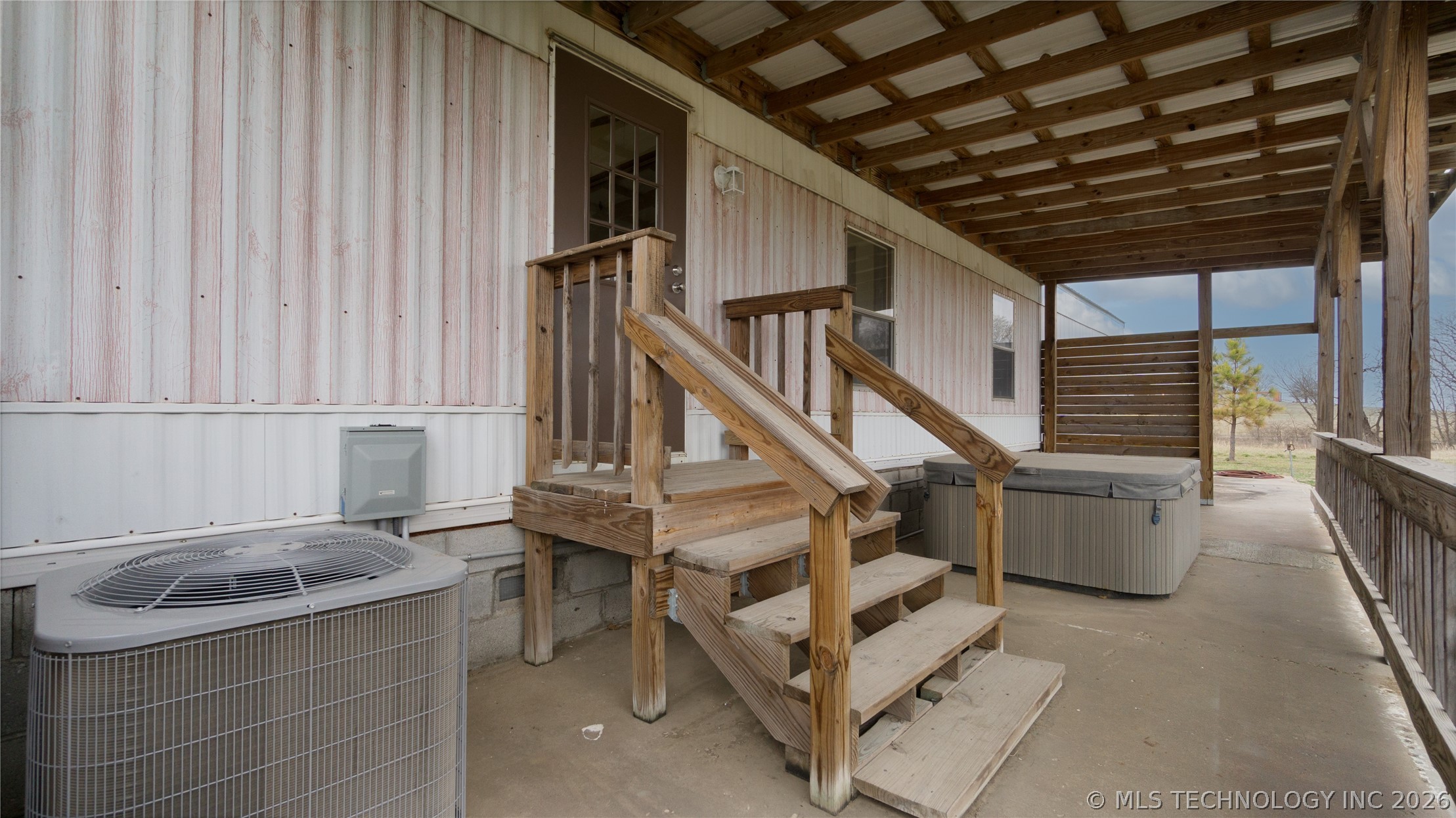 447503 E 110 Property Photo 6