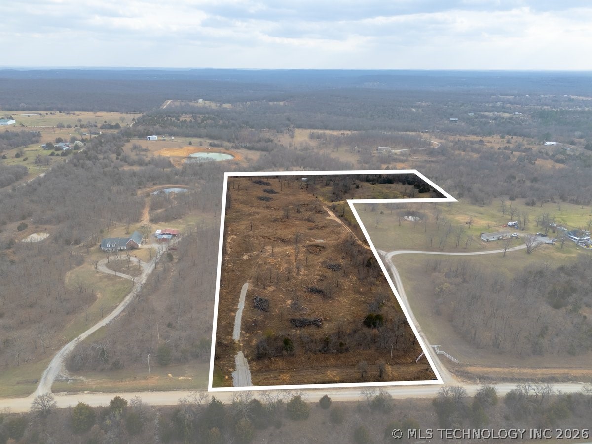 8015 Valley View Drive Property Photo 1