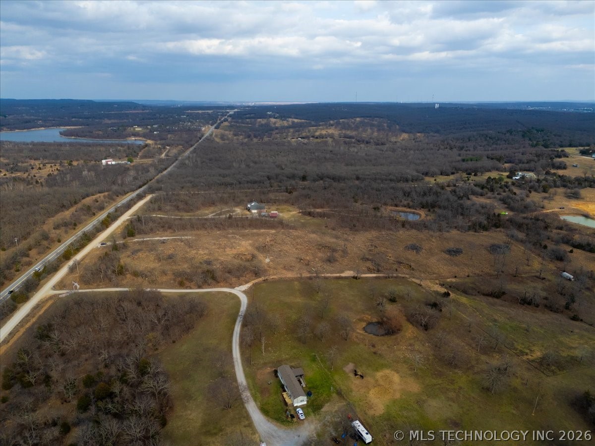8015 Valley View Drive Property Photo 21