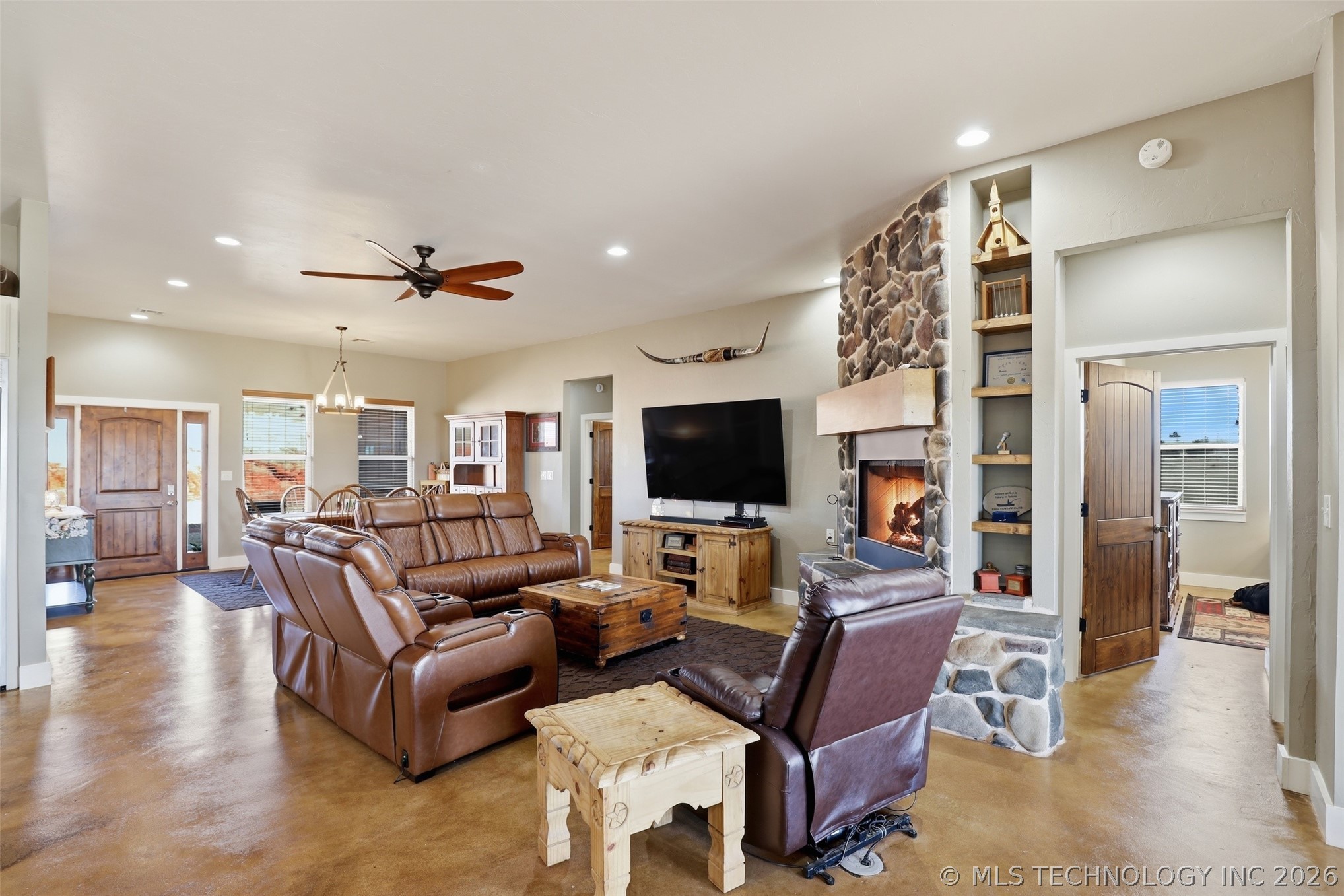 1425 S Indian Meridian Property Photo 8
