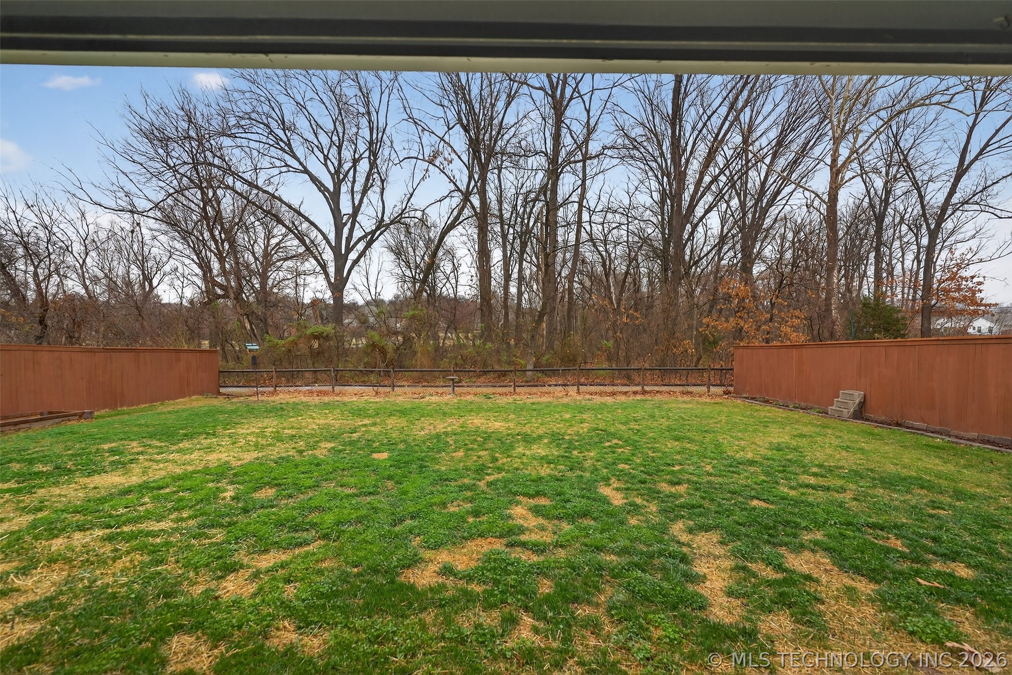 7517 S Walnut Avenue Property Photo 31