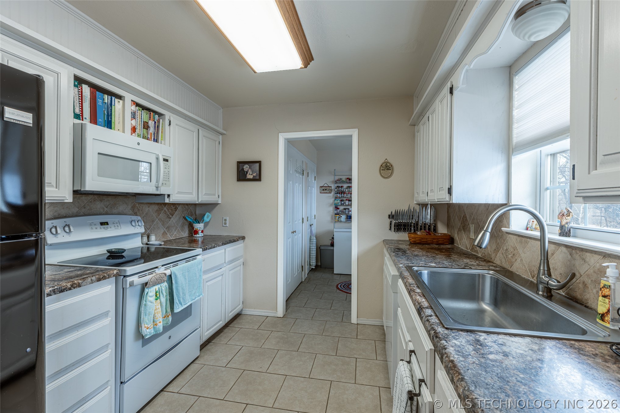16292 S 4210 Road Property Photo 8