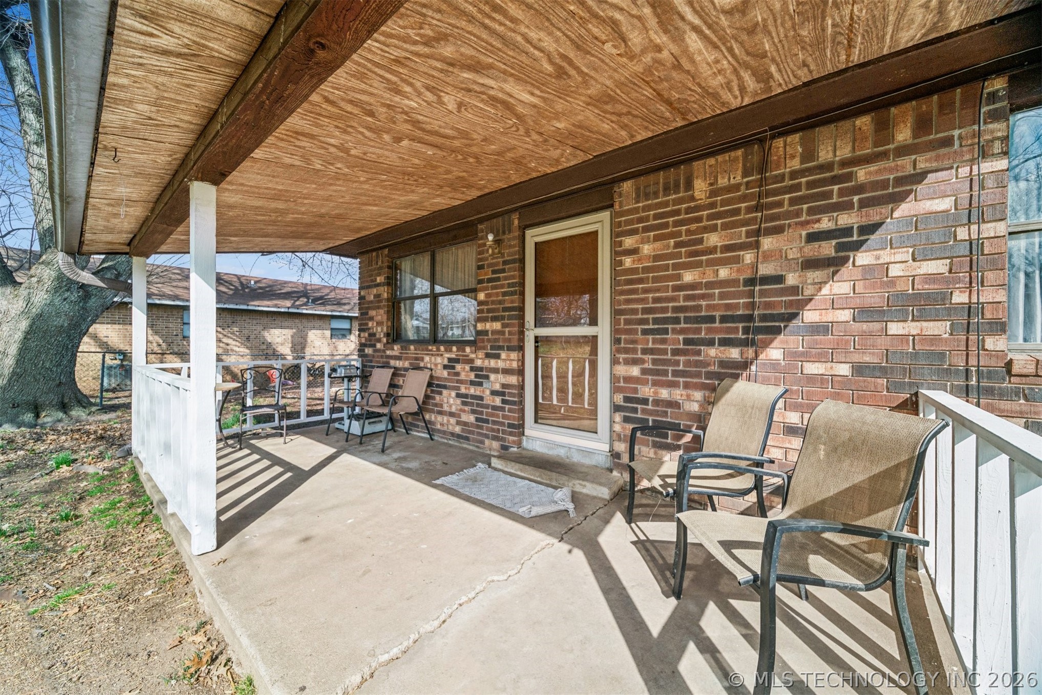 604 E Radcliff Avenue Property Photo 37