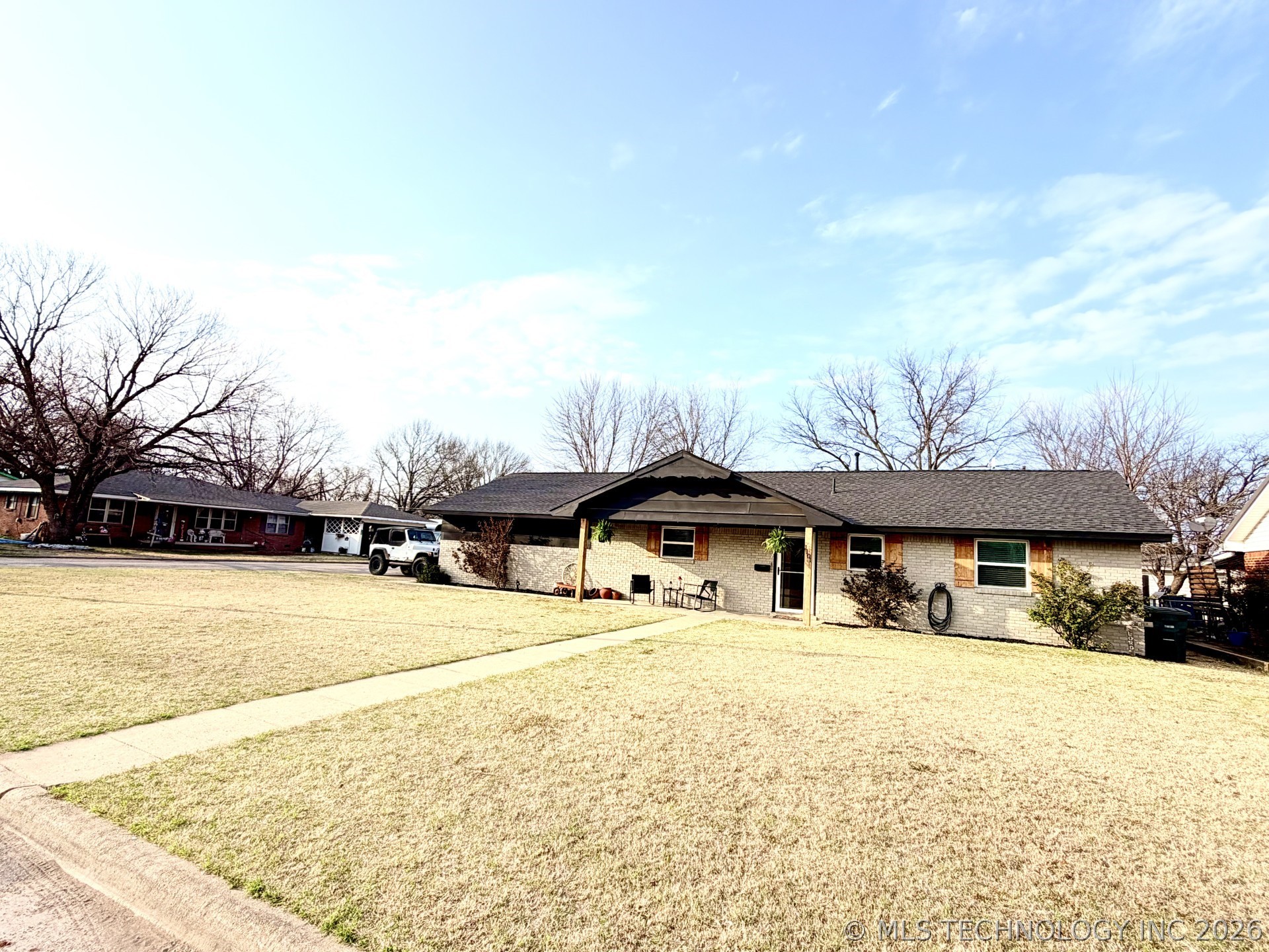 1101 E Hanna Avenue Property Photo 3