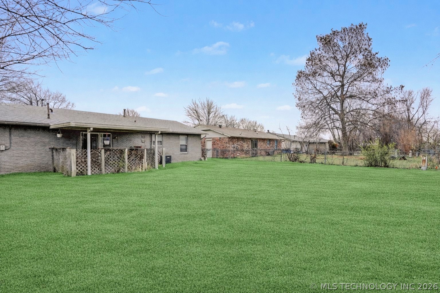 1750 S Poplar Avenue Property Photo 24