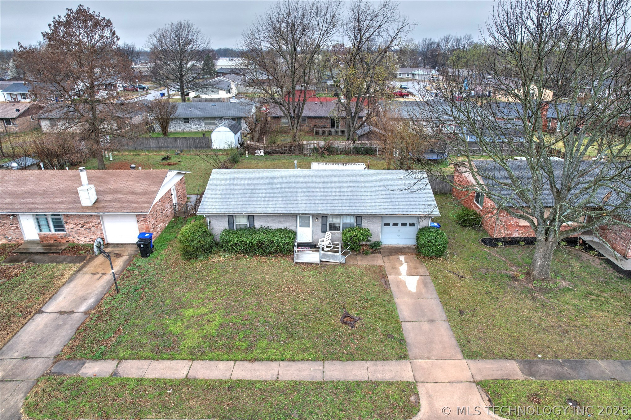 1750 S Poplar Avenue Property Photo 25