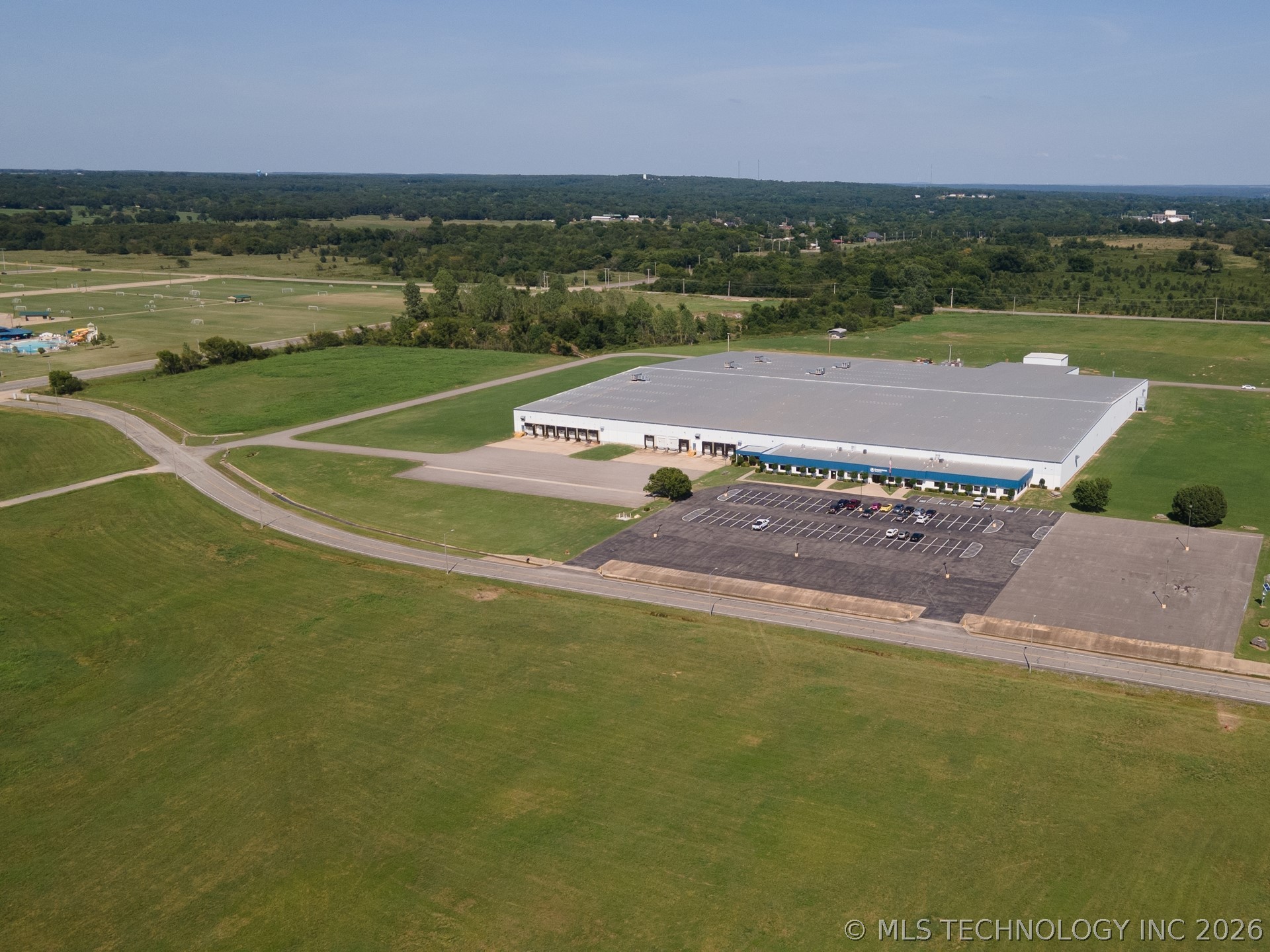 1051 W Allen Road Property Photo 8