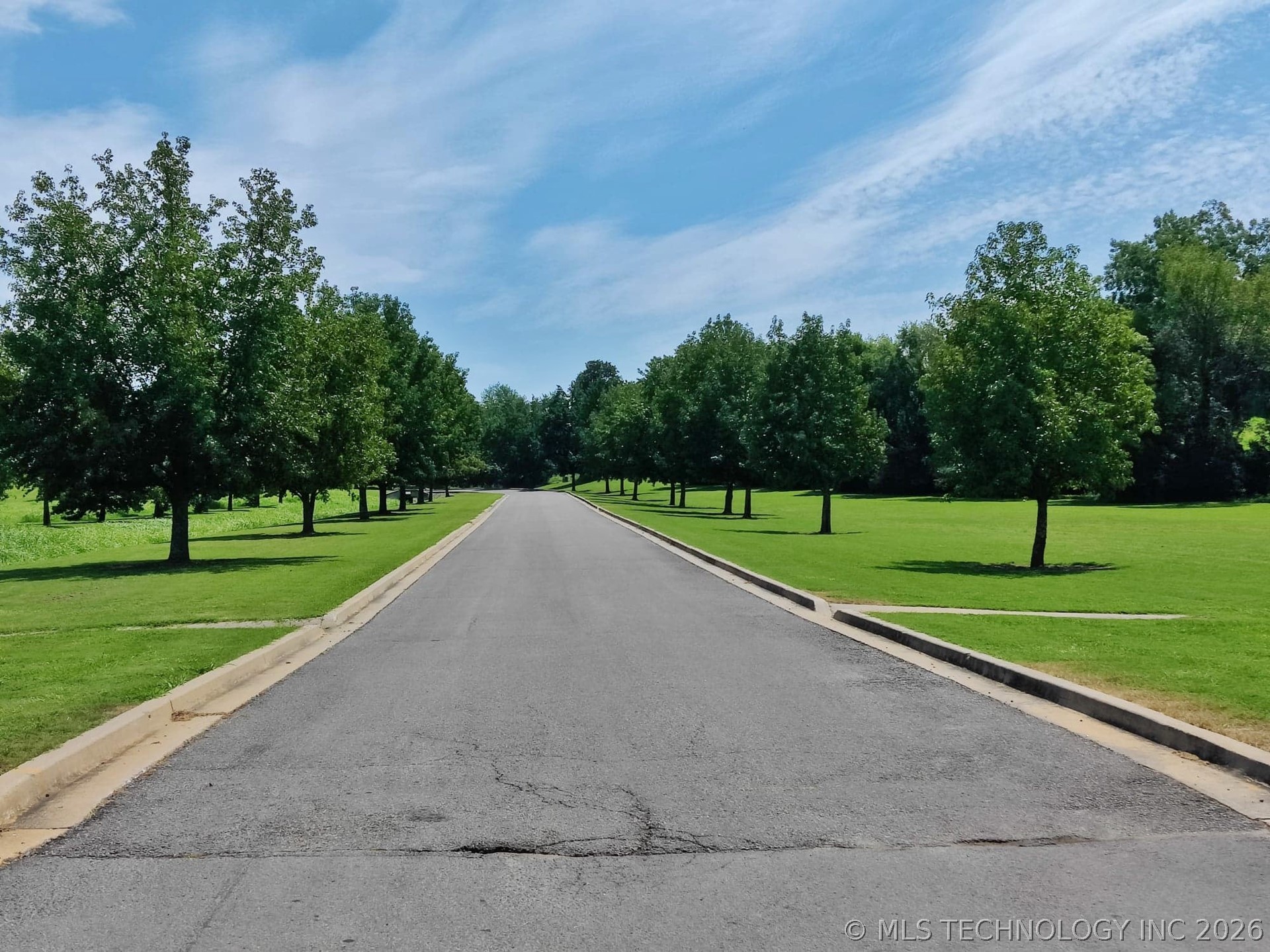 1051 W Allen Road Property Photo 29