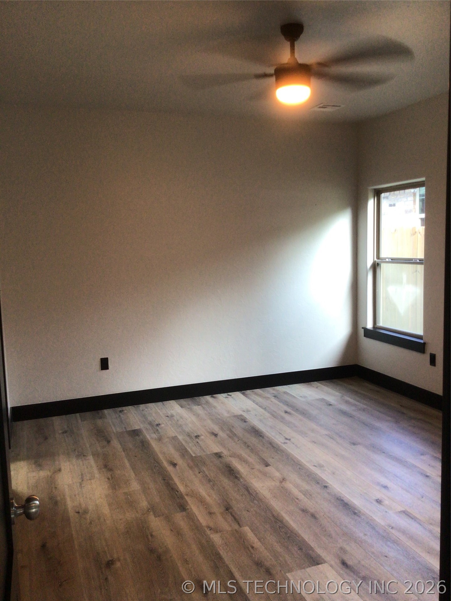 106 S Elliott Street Property Photo 6