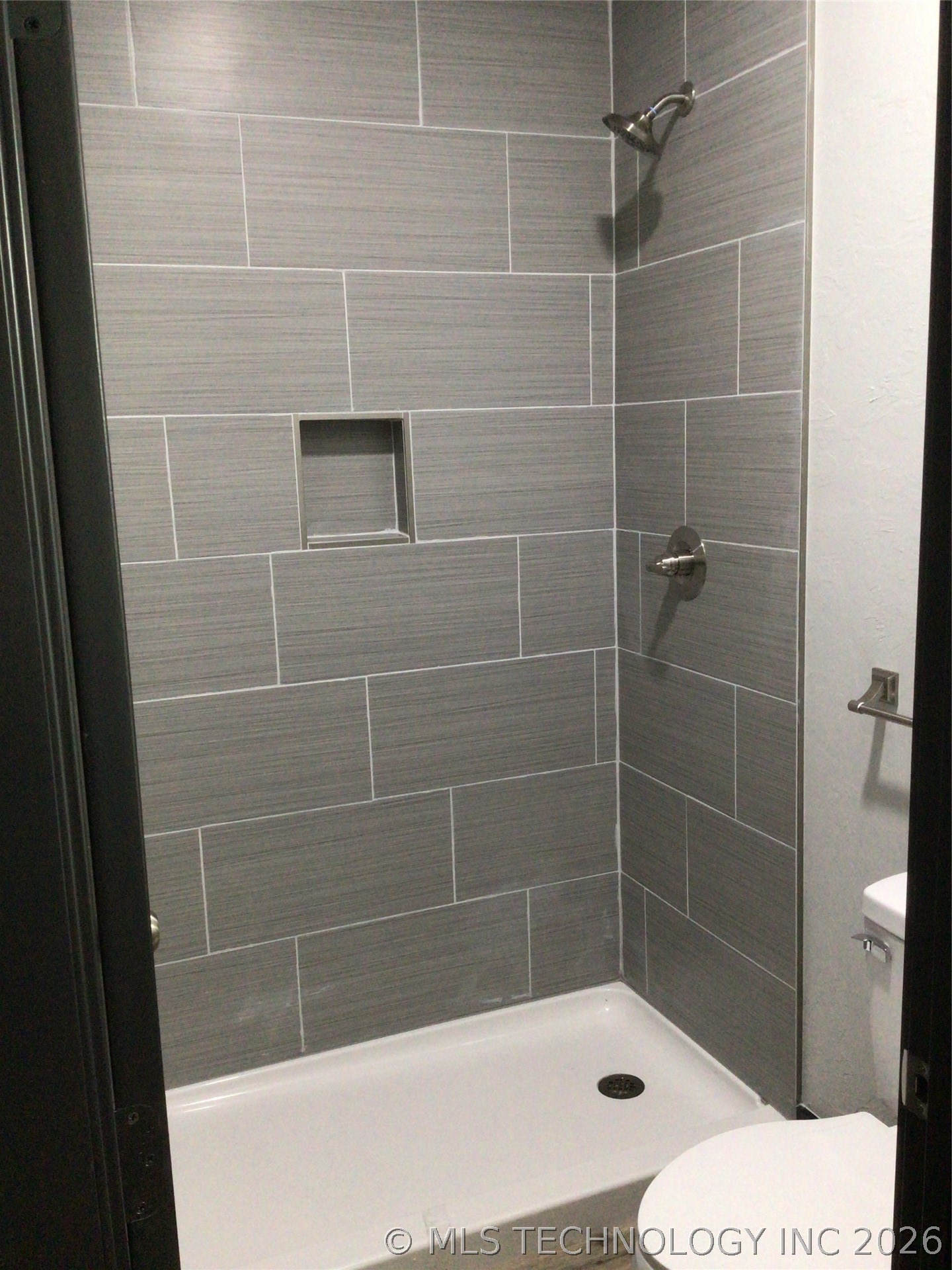106 S Elliott Street Property Photo 8