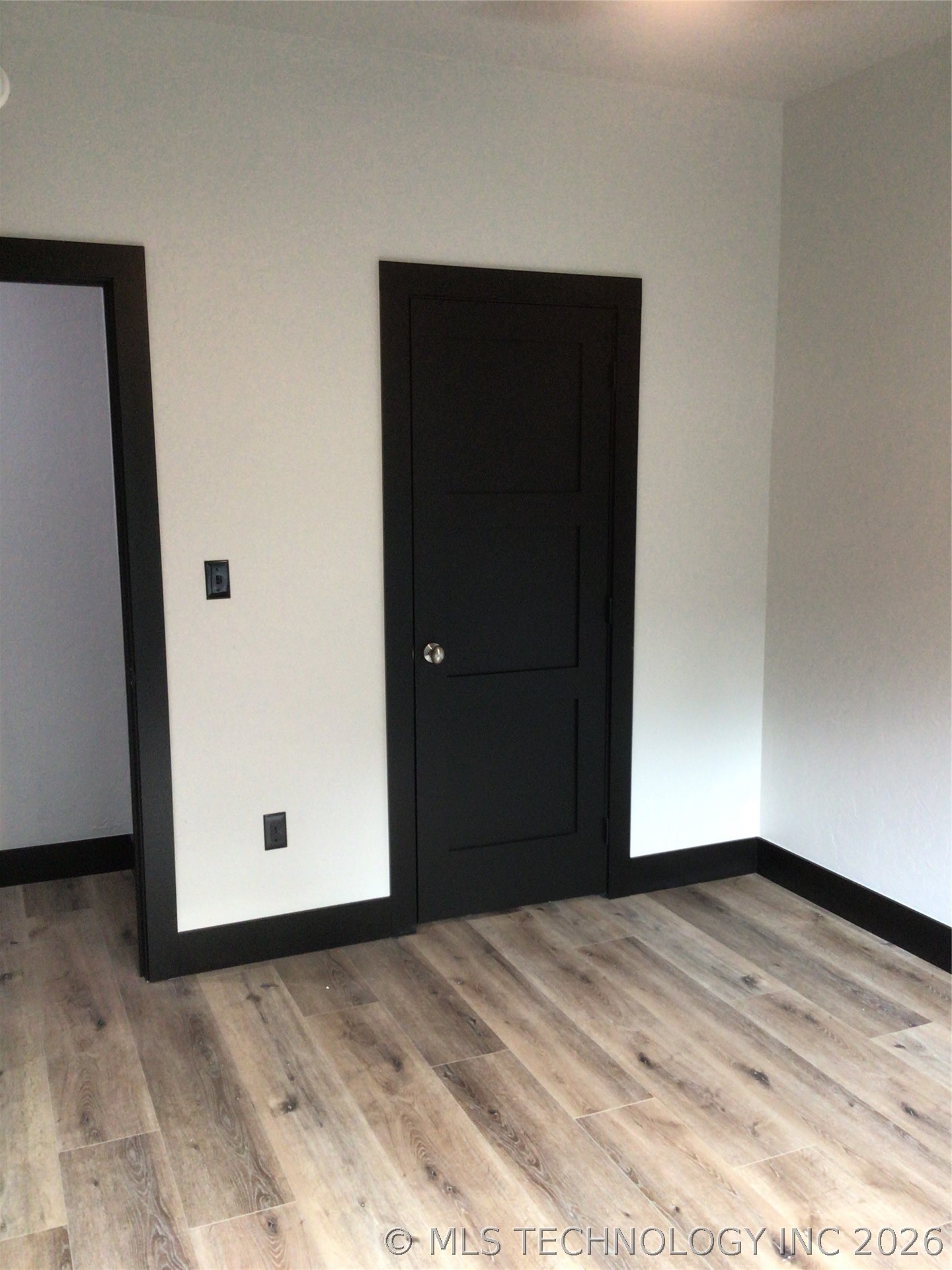 106 S Elliott Street Property Photo 11
