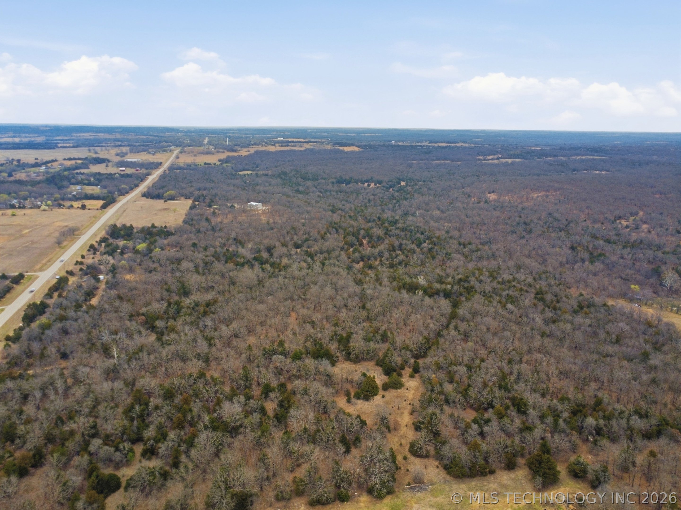 677 S Highway 99 Highway Property Photo 15