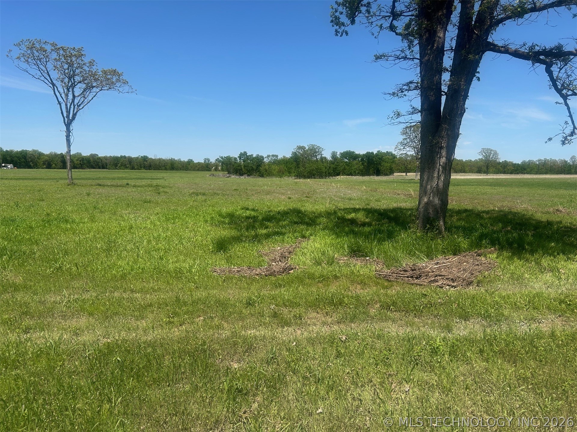14091 Creager Road Property Photo 2