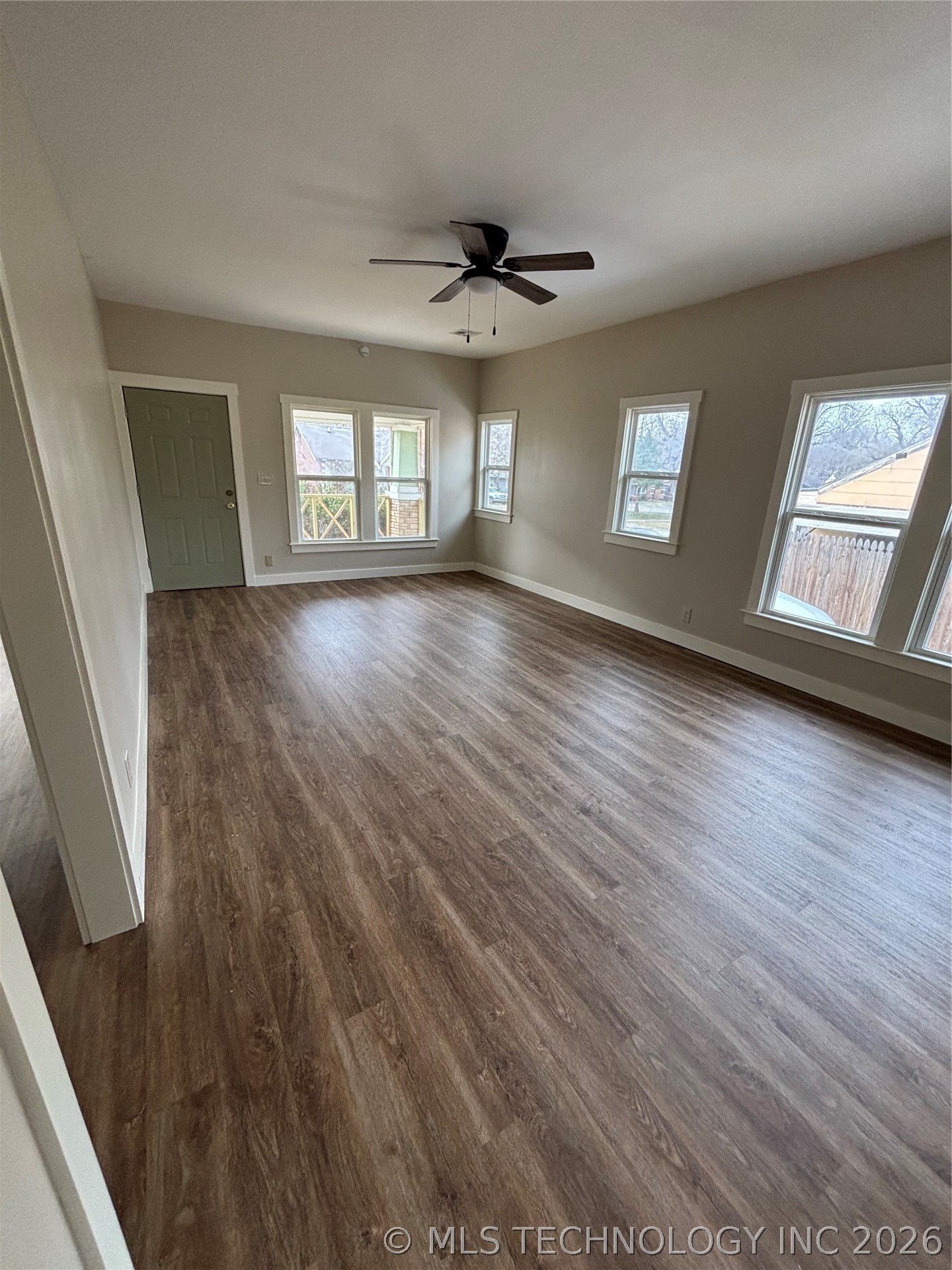 1519 N Cheyenne Avenue Property Photo 4