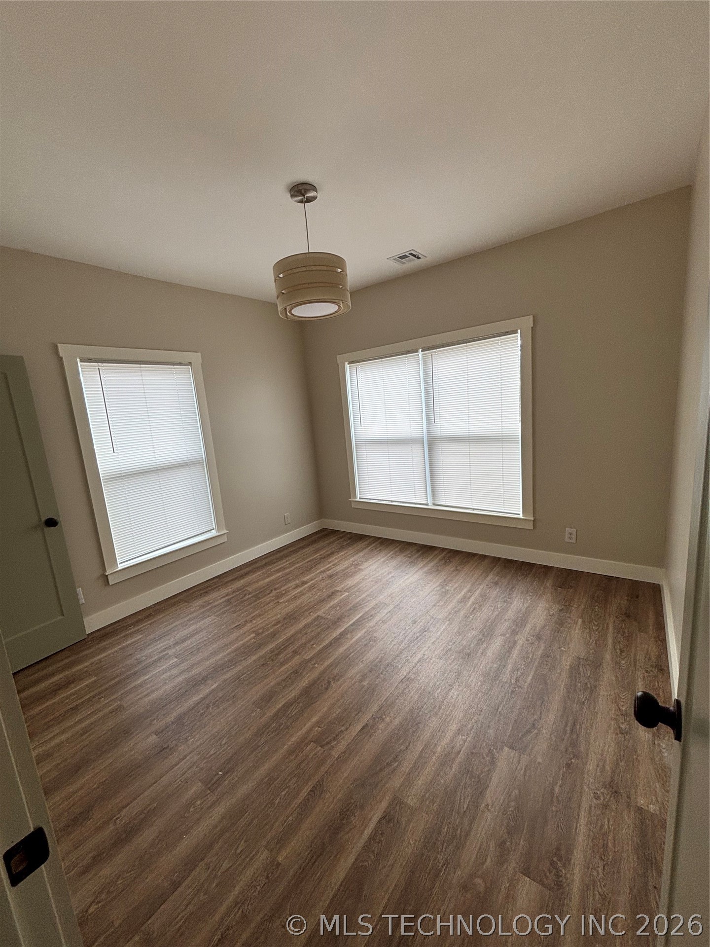 1519 N Cheyenne Avenue Property Photo 5