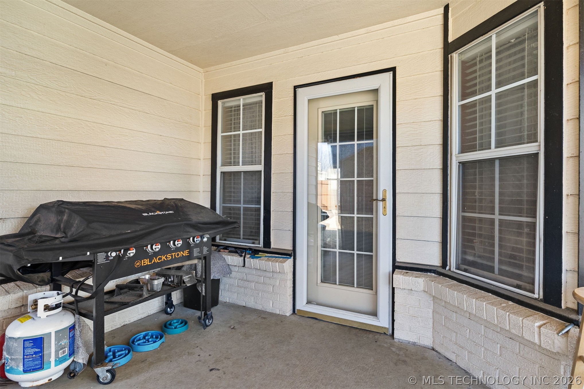 2114 S Javine Avenue Property Photo 27
