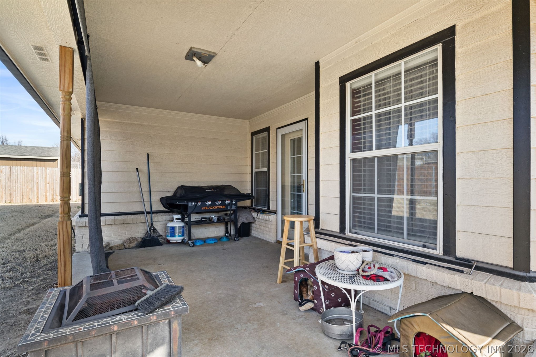 2114 S Javine Avenue Property Photo 28