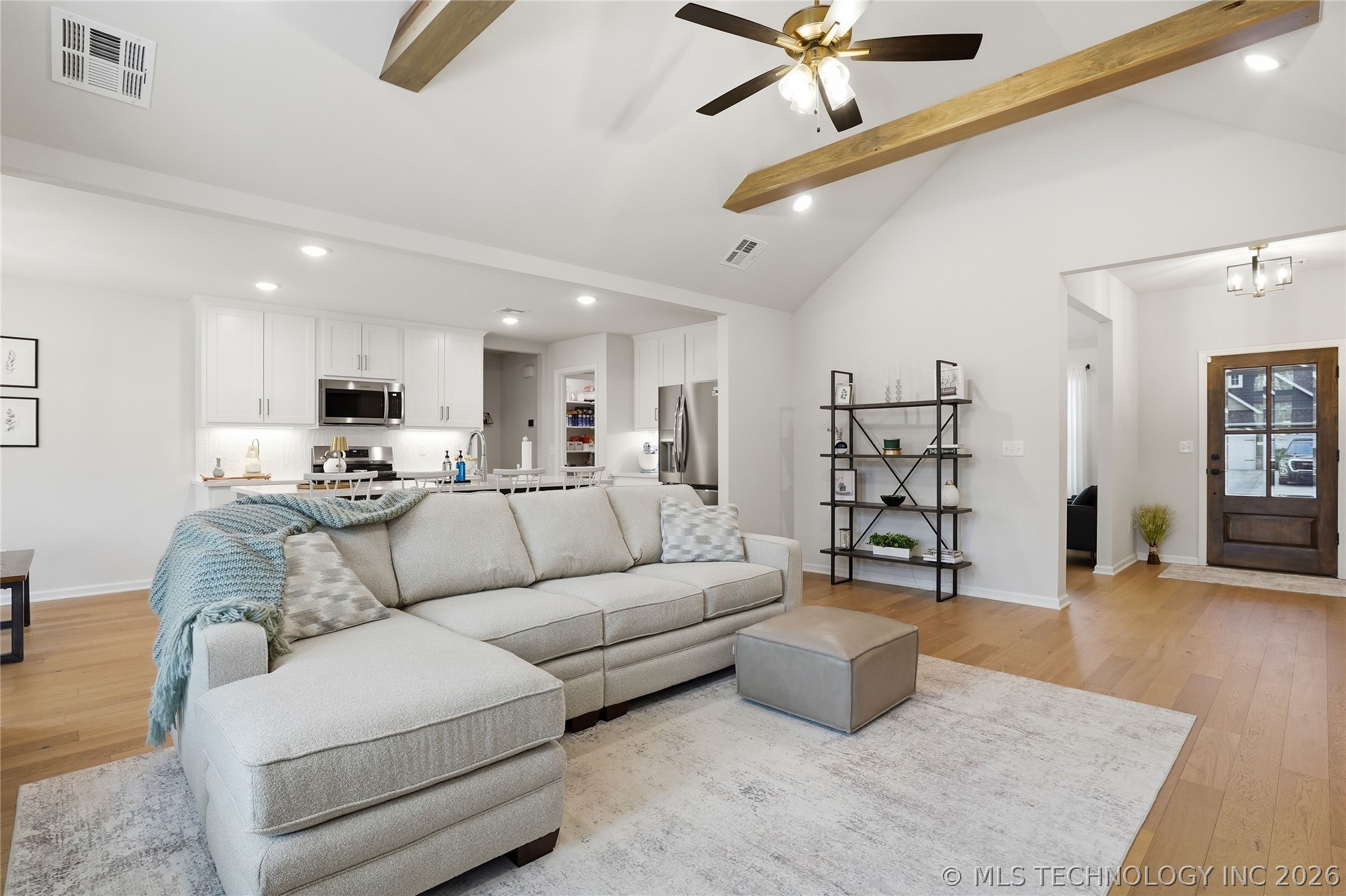 3217 E Lincoln Street Property Photo 16