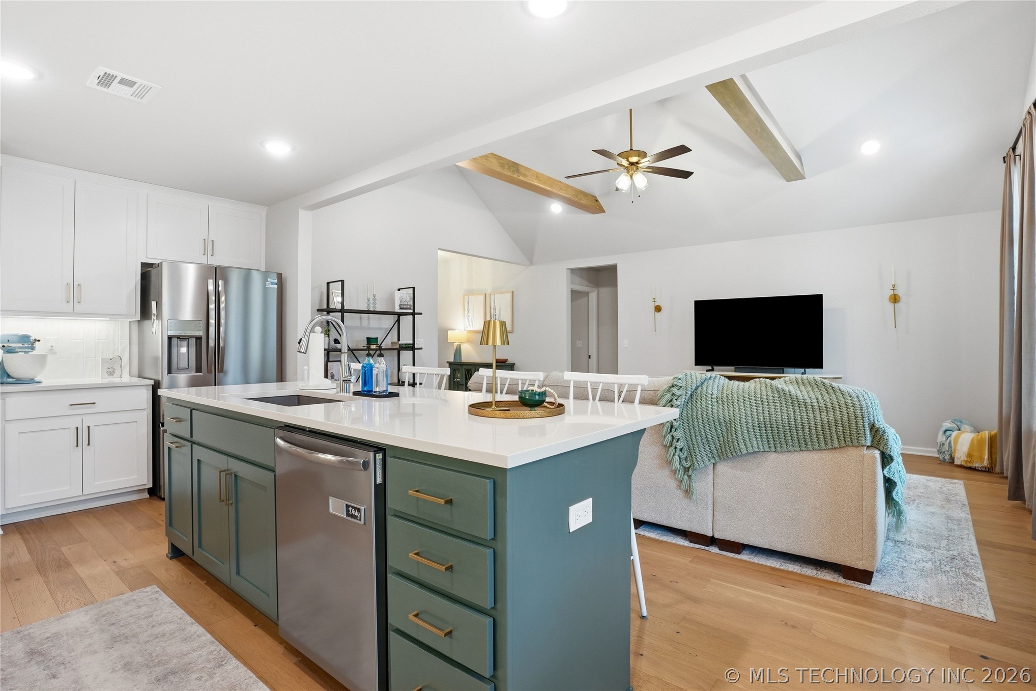 3217 E Lincoln Street Property Photo 20