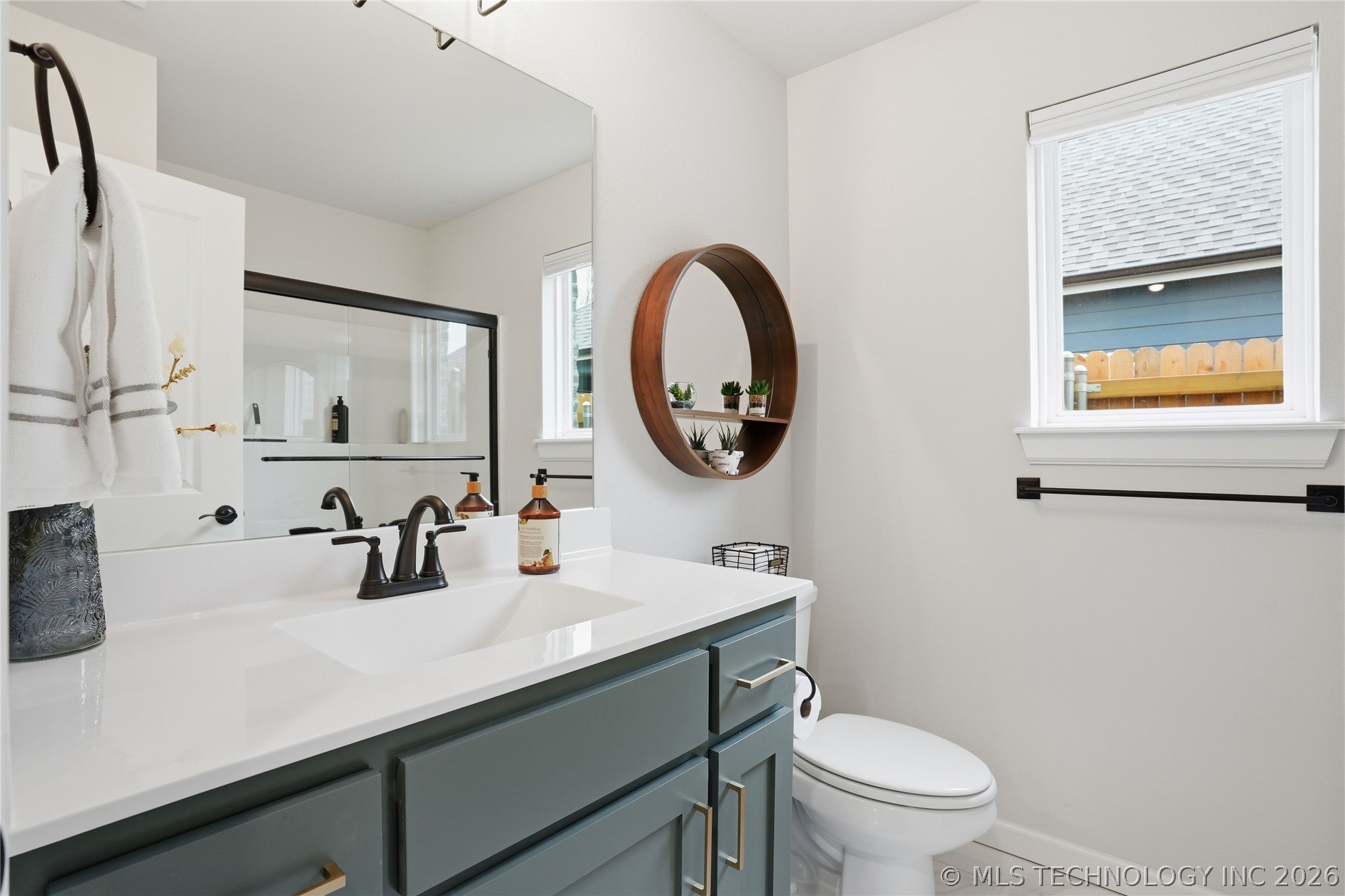 3217 E Lincoln Street Property Photo 46