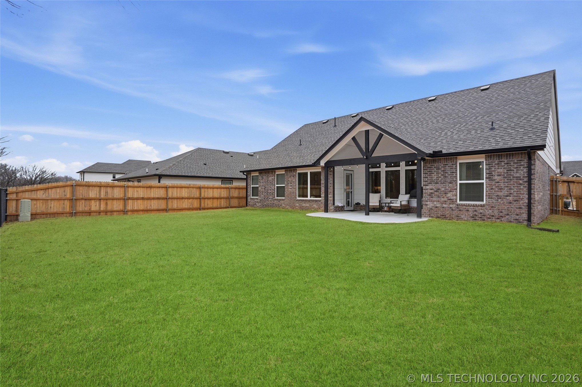 3217 E Lincoln Street Property Photo 55