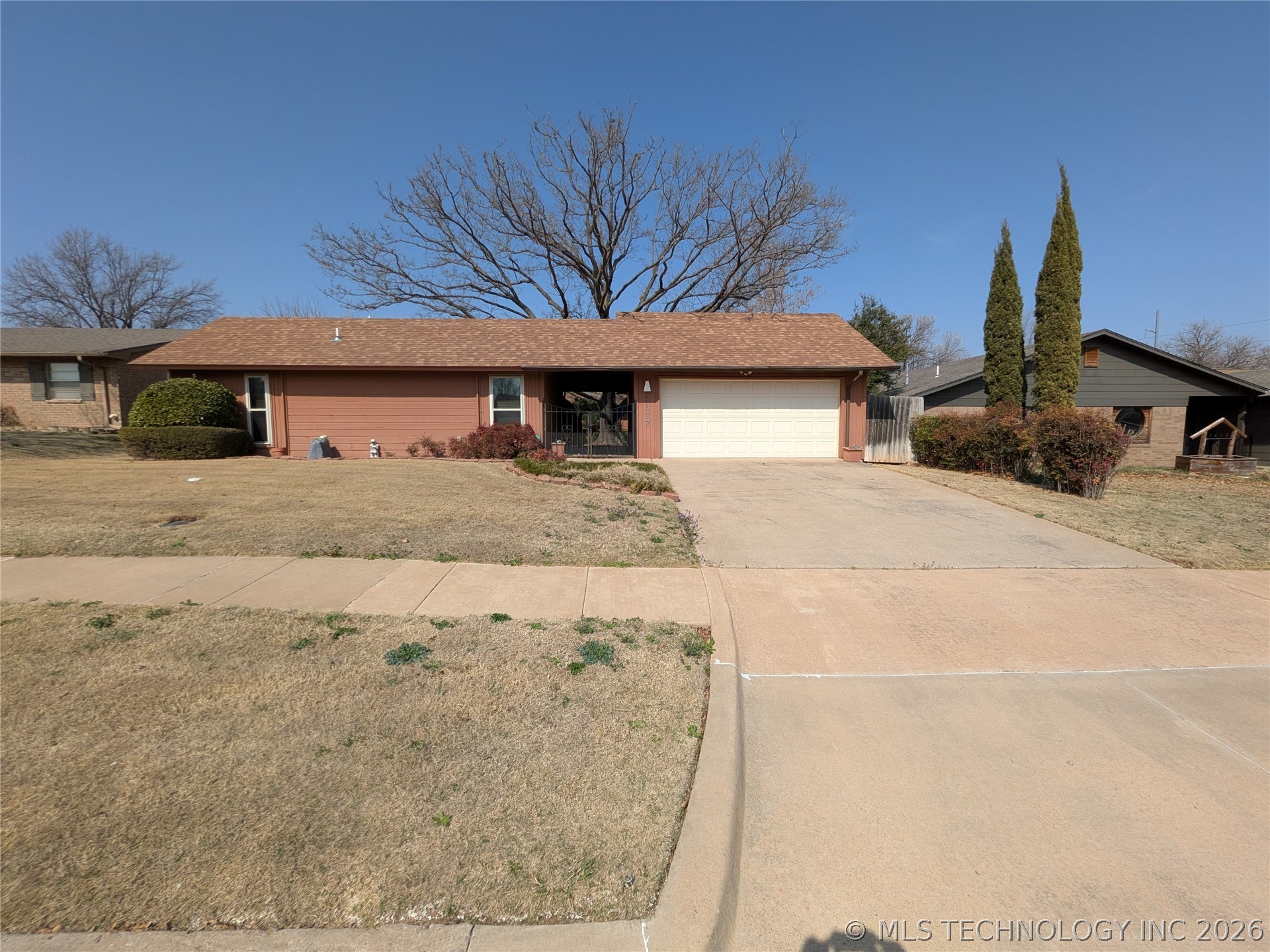 2317 Nw Dunstan Lane Property Photo 1