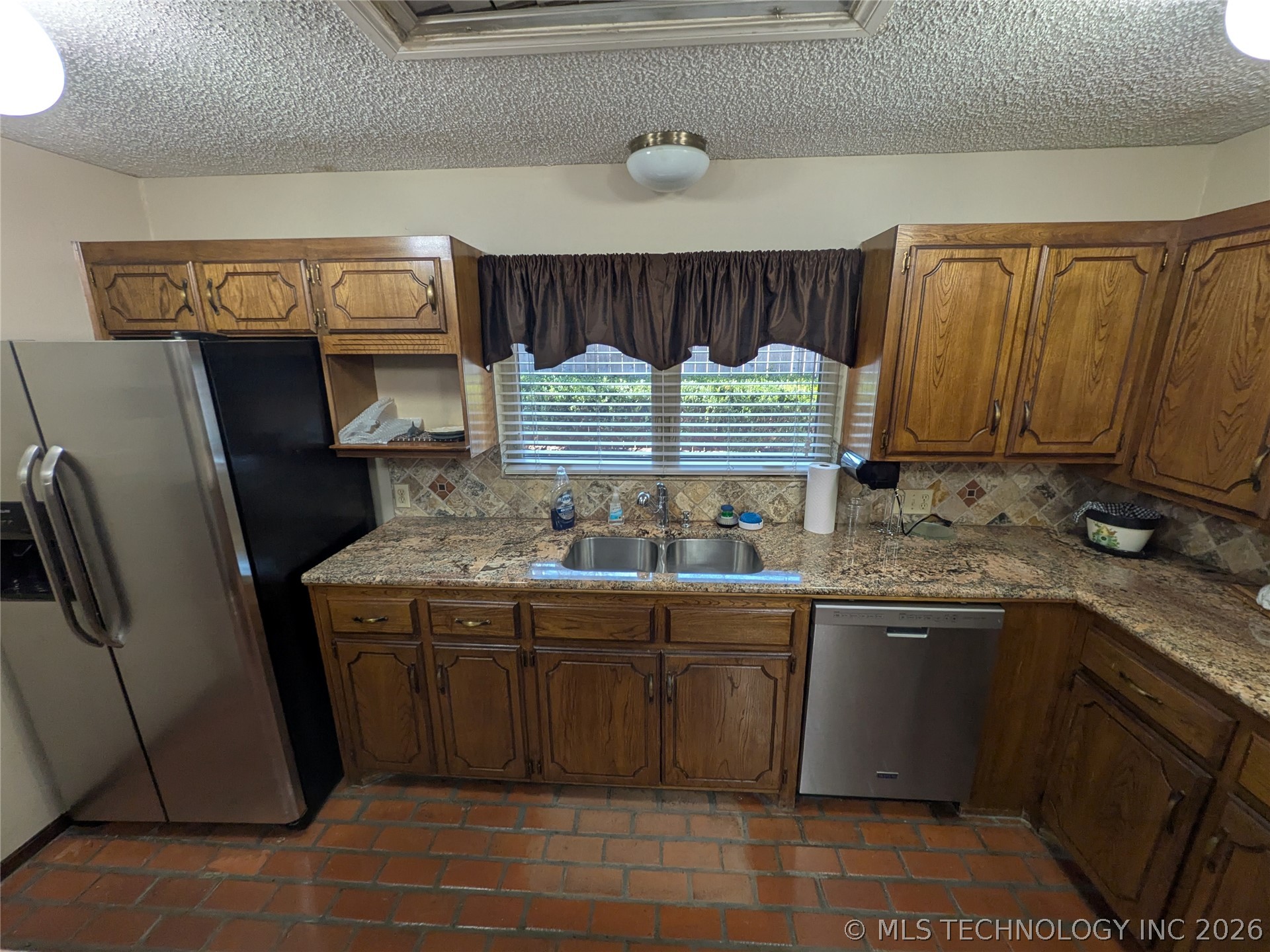 2317 Nw Dunstan Lane Property Photo 12