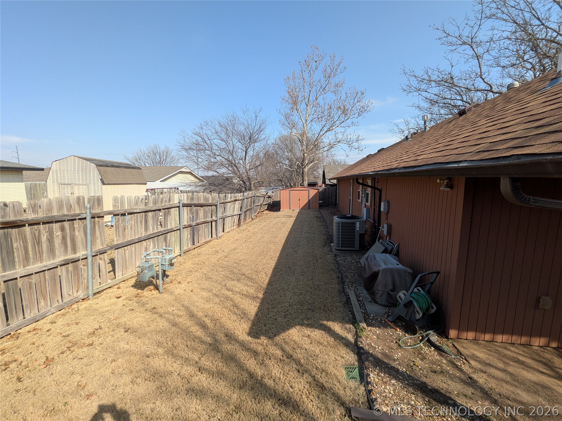 2317 Nw Dunstan Lane Property Photo 42