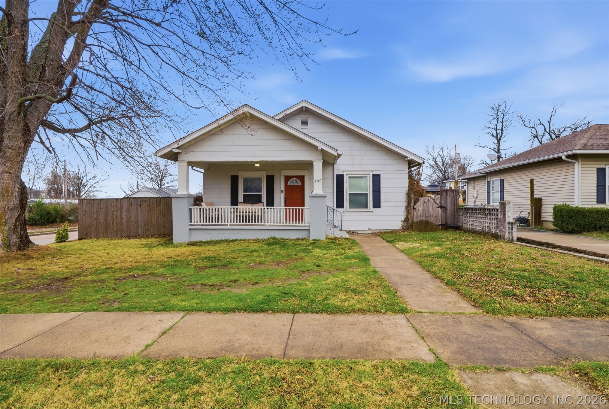 402 E 6th Street Property Photo 1