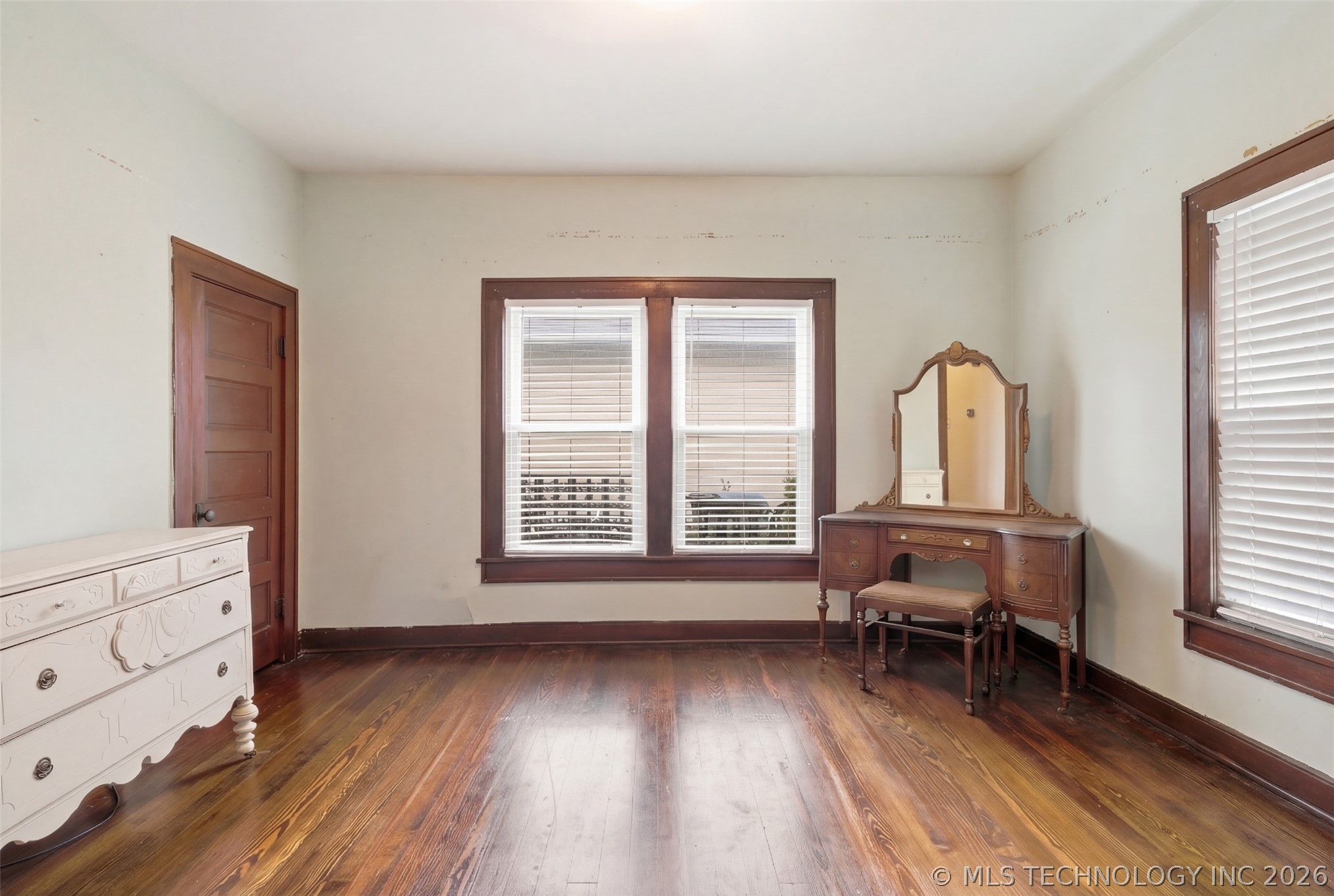 402 E 6th Street Property Photo 21
