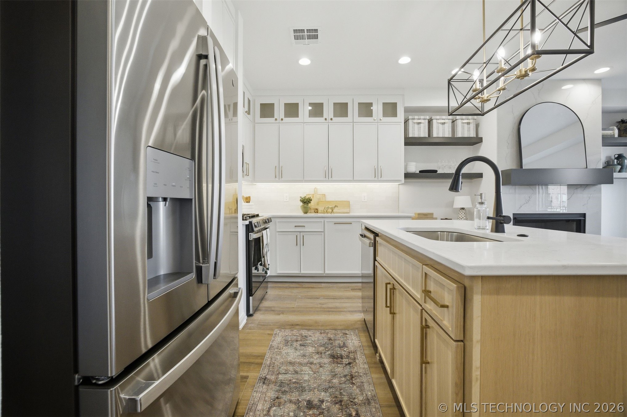 504 E B Street 1103 Property Photo 15